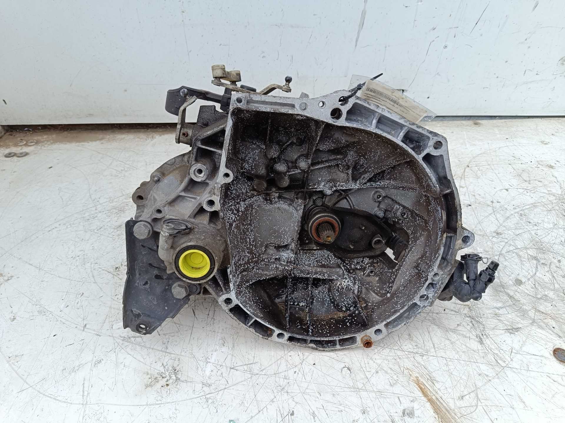 Recambio de caja cambios para peugeot 208 style referencia OEM IAM 20A701  