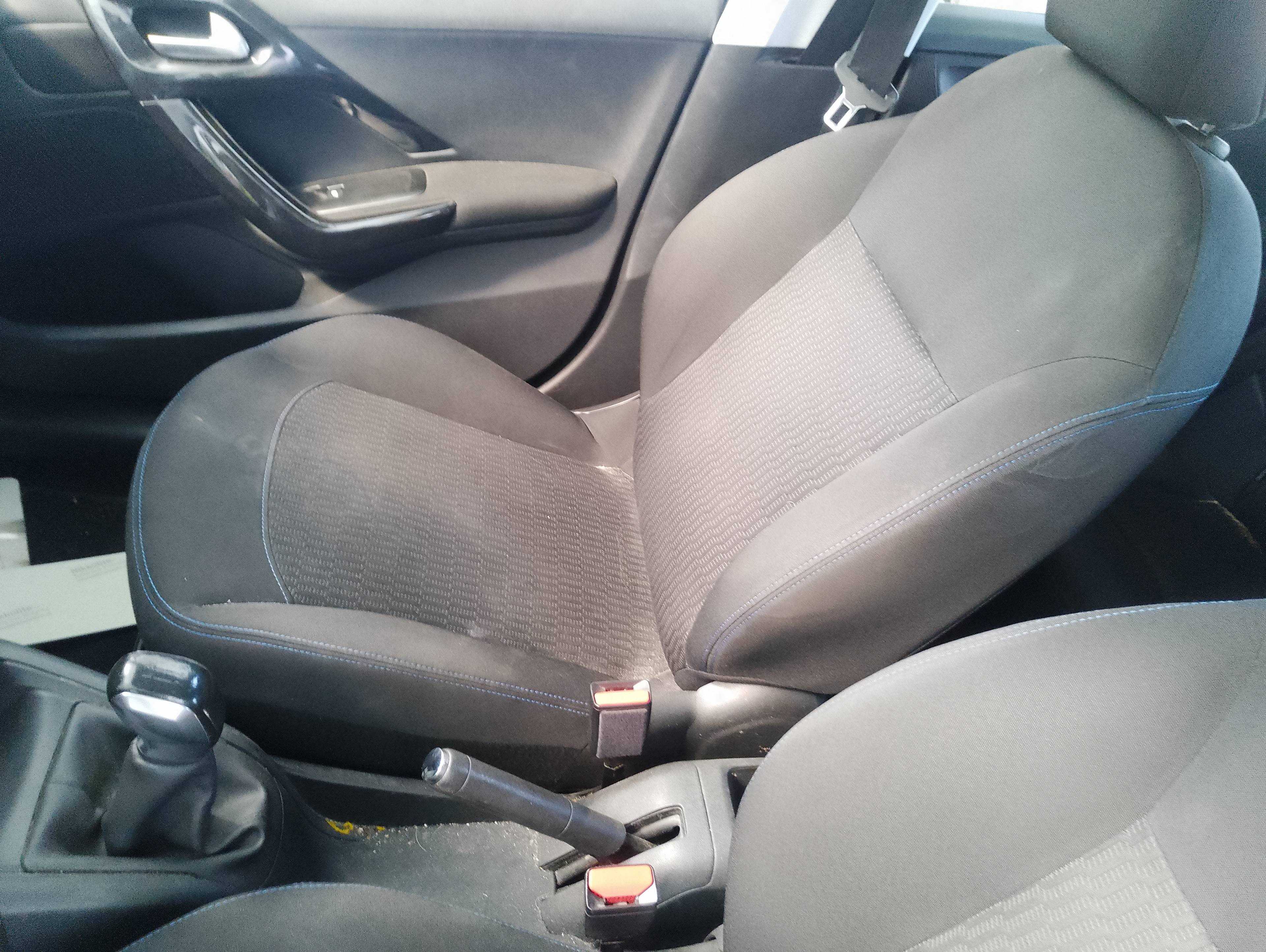 Recambio de asiento delantero derecho para peugeot 208 style referencia OEM IAM   