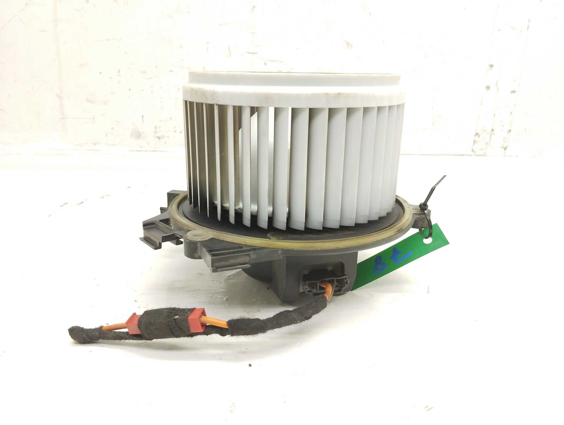 Recambio de motor calefaccion para iveco 35s12 referencia OEM IAM 5S9030100  