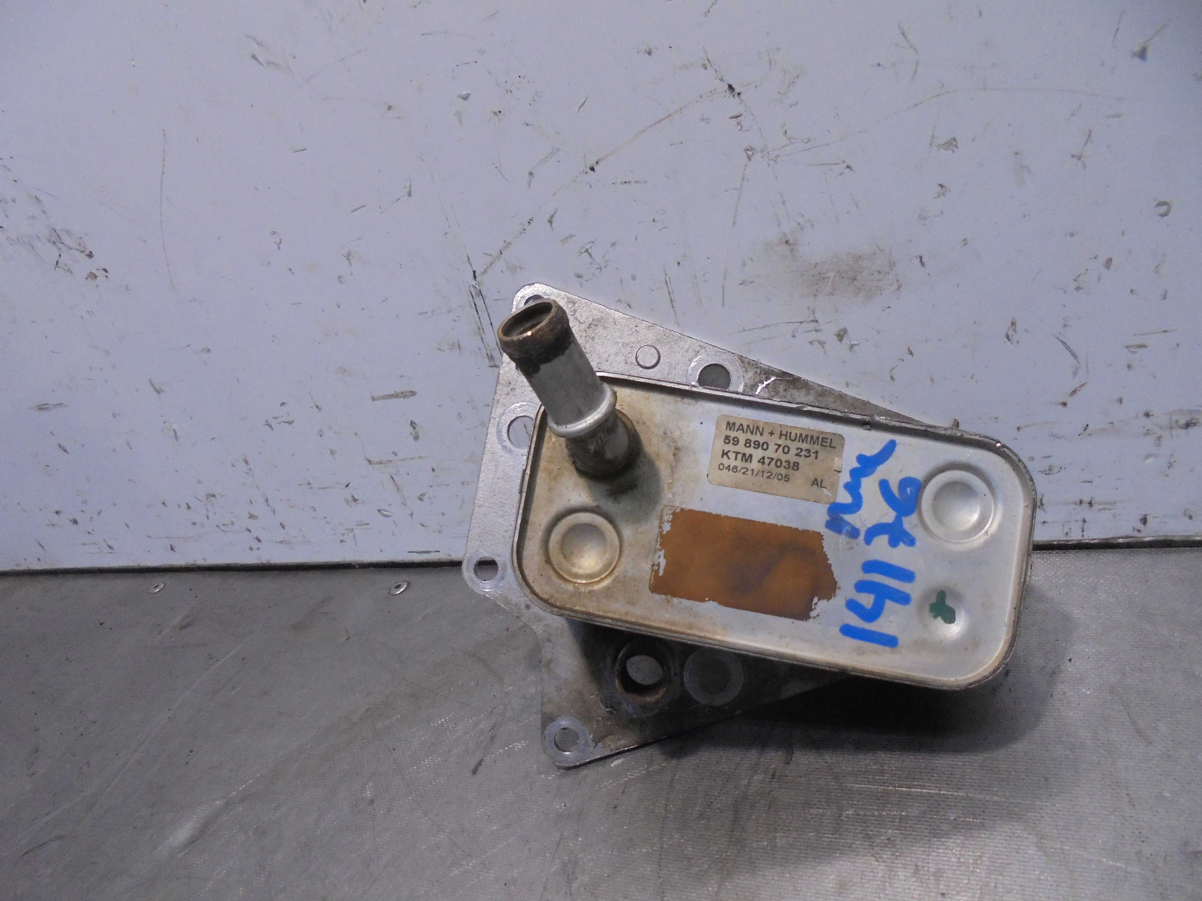 Recambio de enfriador aceite motor para opel astra gtc 1.9 cdti referencia OEM IAM 5989070231  