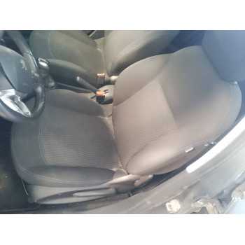 ASIENTO DELANTERO IZQUIERDO 
