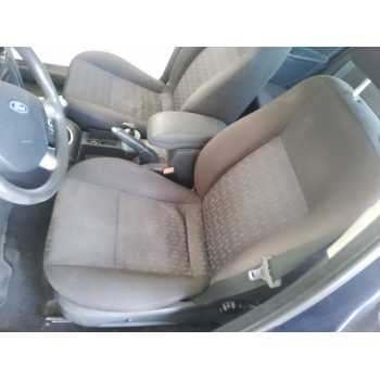 ASIENTO DELANTERO IZQUIERDO 