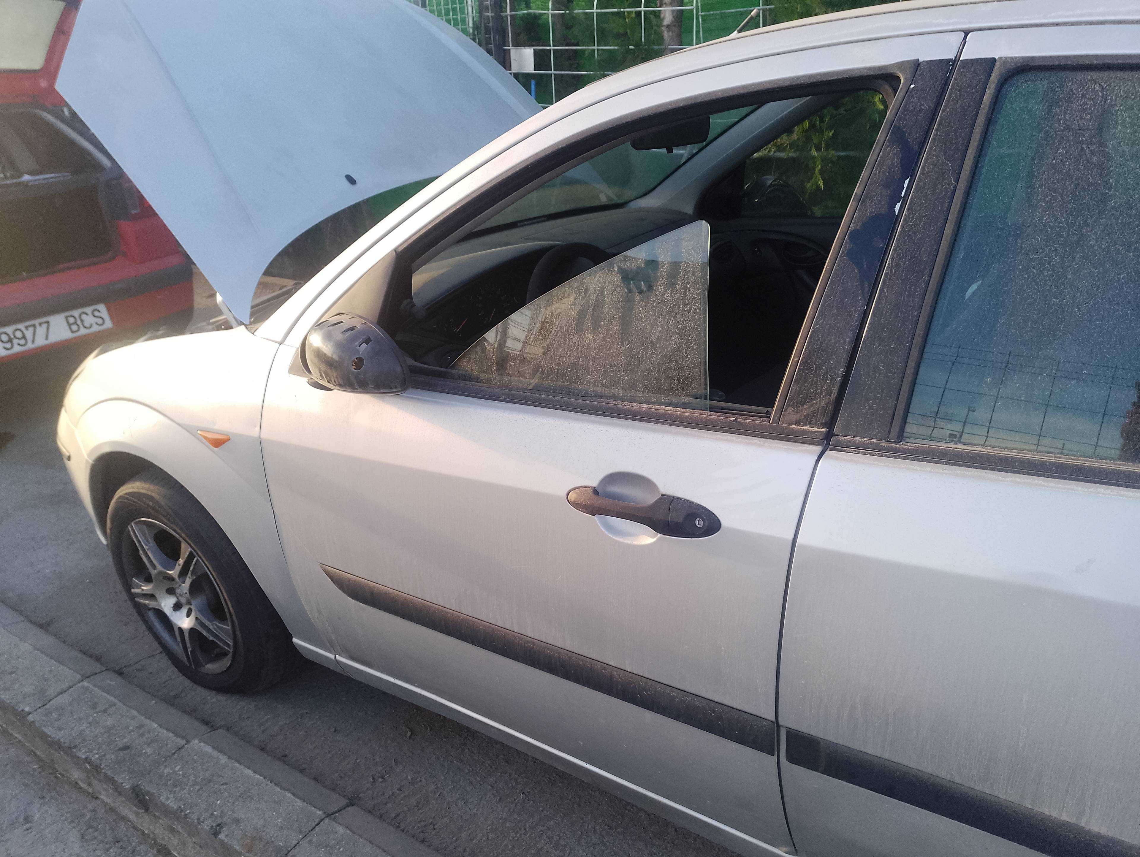 Recambio de puerta delantera izquierda para ford focus berlina (cak) ambiente referencia OEM IAM   