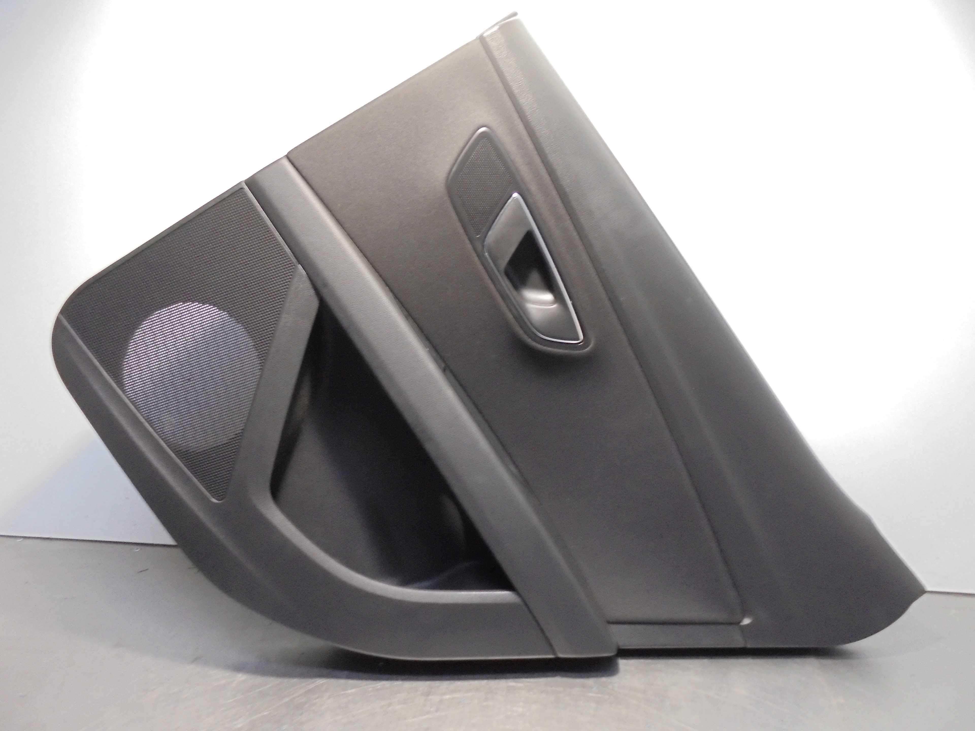 Recambio de guarnecido puerta trasera derecha para seat leon (5f1) 1.6 tdi referencia OEM IAM 5F4867134  