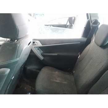 GUARNECIDO PUERTA TRASERA DERECHA 