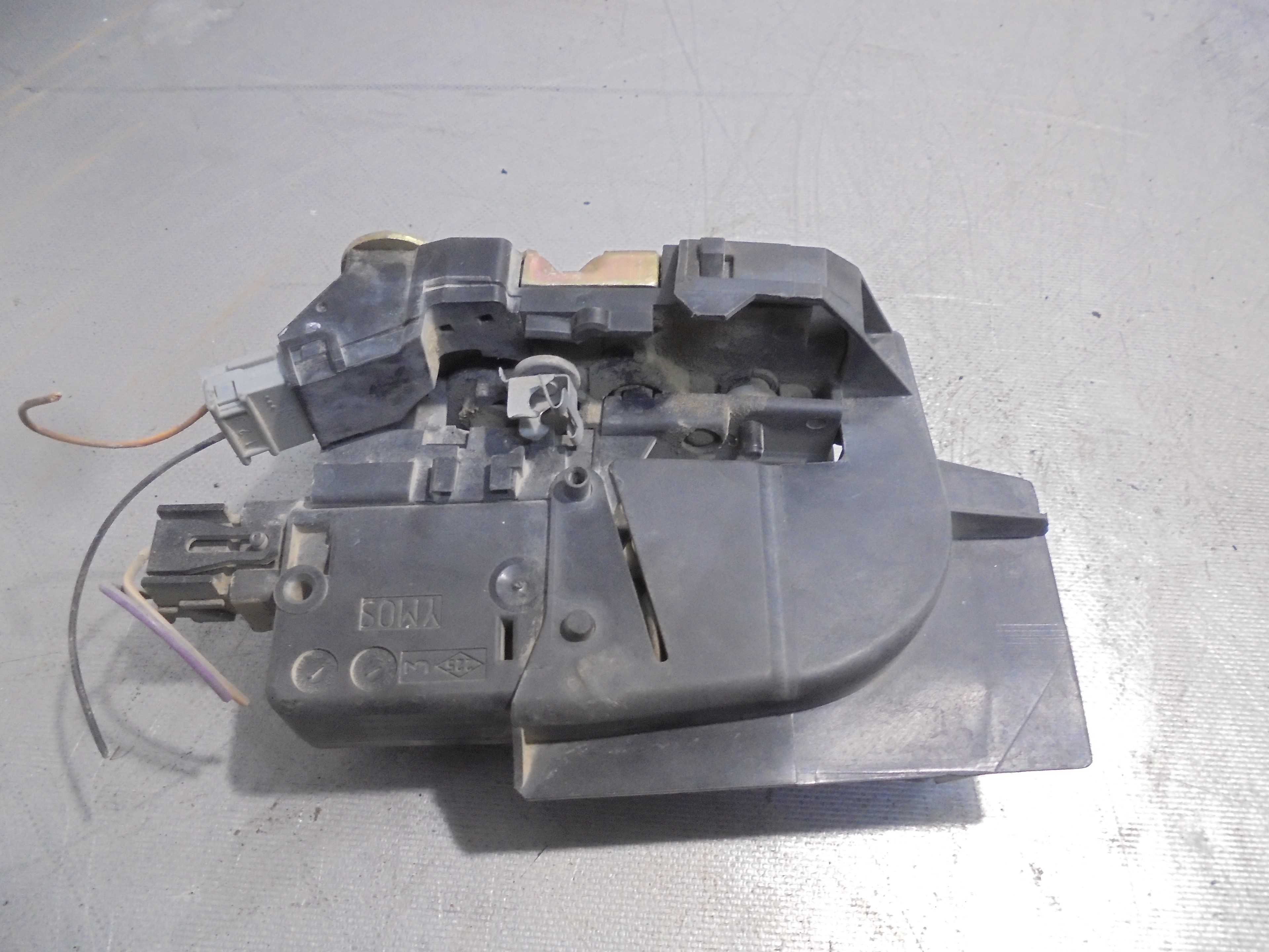 Recambio de cerradura puerta delantera derecha para renault laguna (b56) 1.9 dti diesel cat referencia OEM IAM   