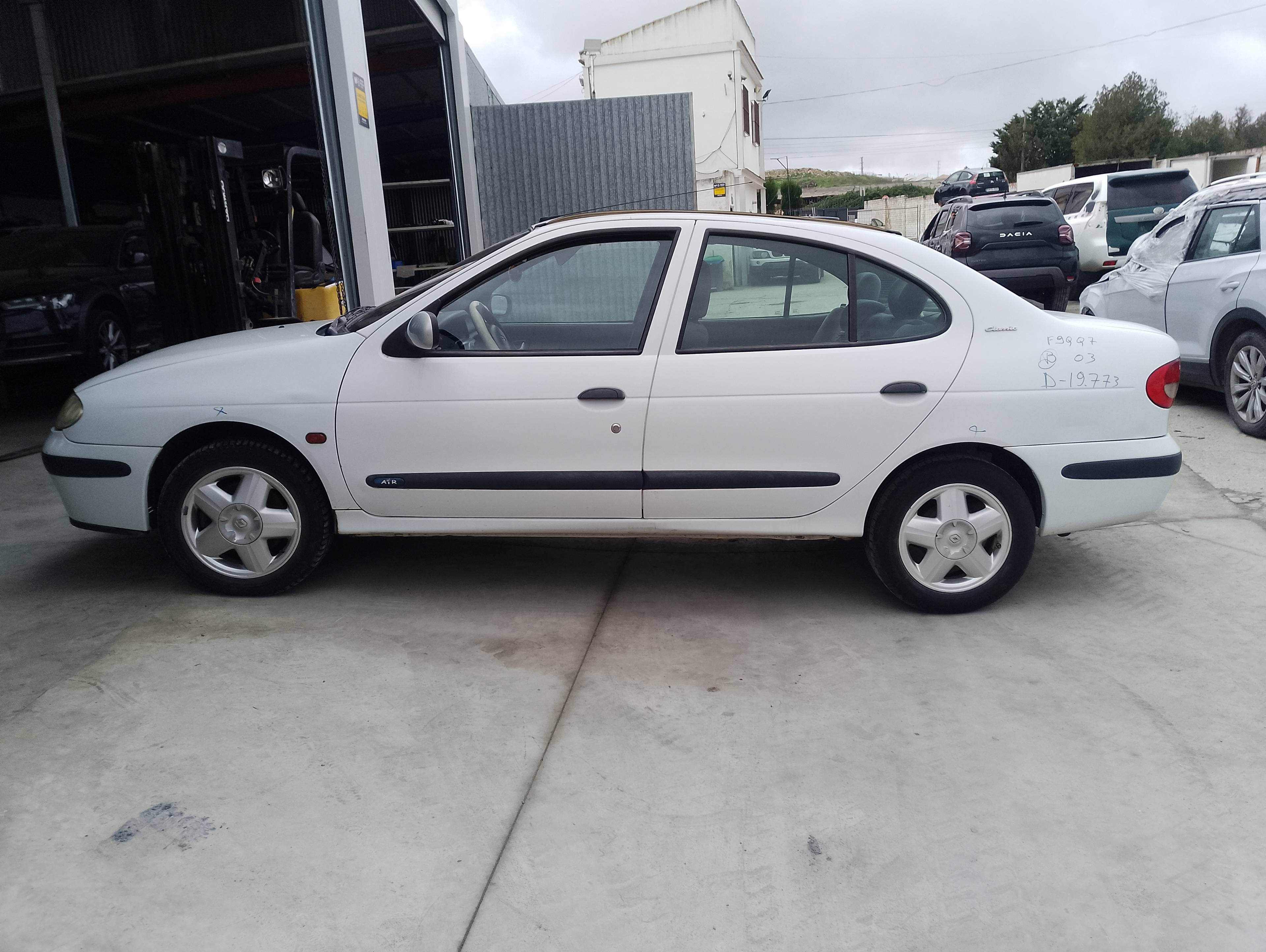renault megane i fase 2 classic (la..) del año 2003