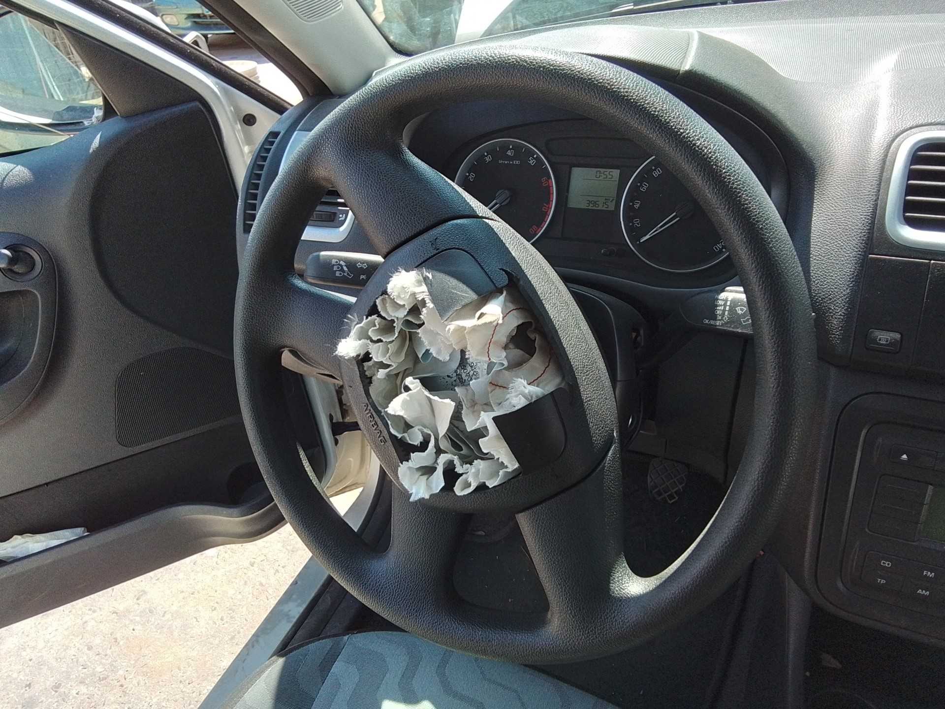 Recambio de volante para skoda fabia (6y2/6y3) urban line referencia OEM IAM   