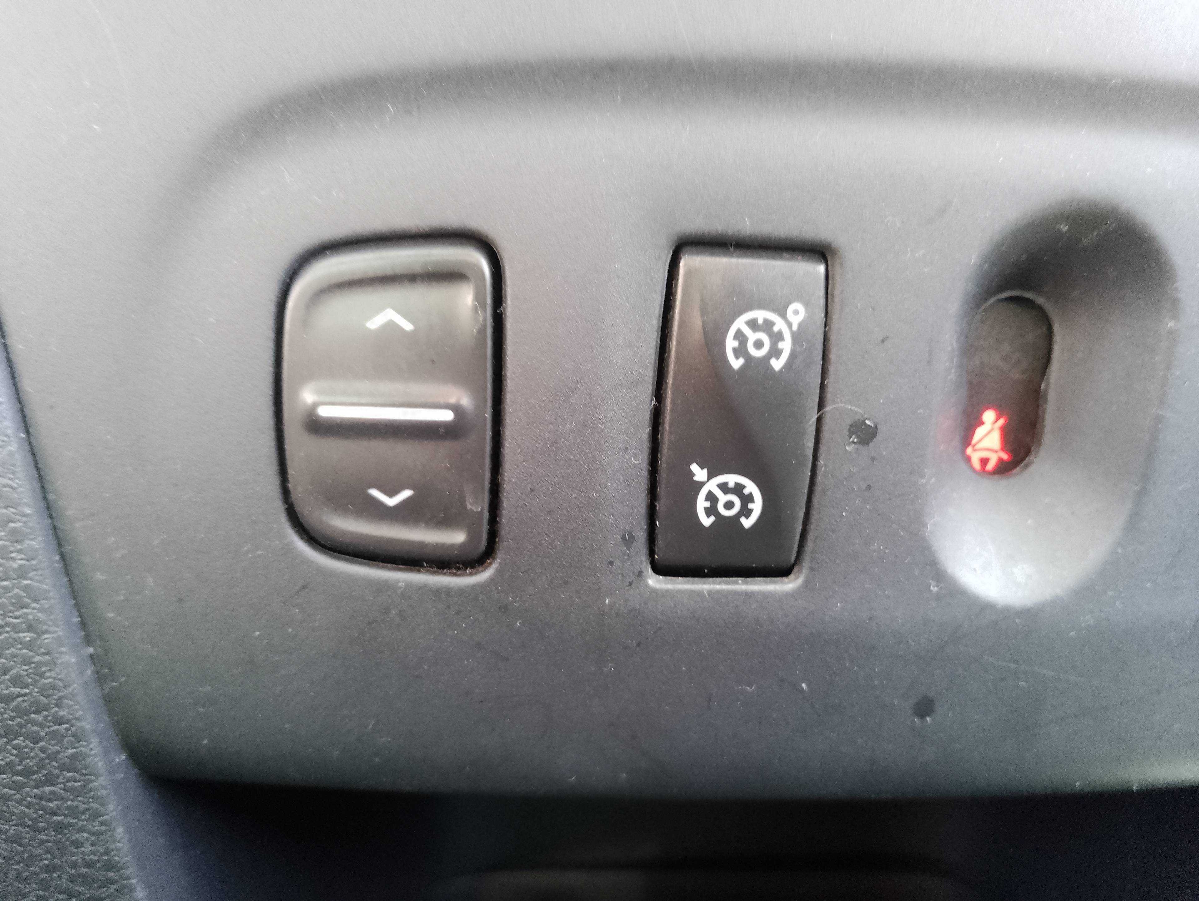 Recambio de mando elevalunas trasero izquierdo para dacia logan ii ambiance referencia OEM IAM   