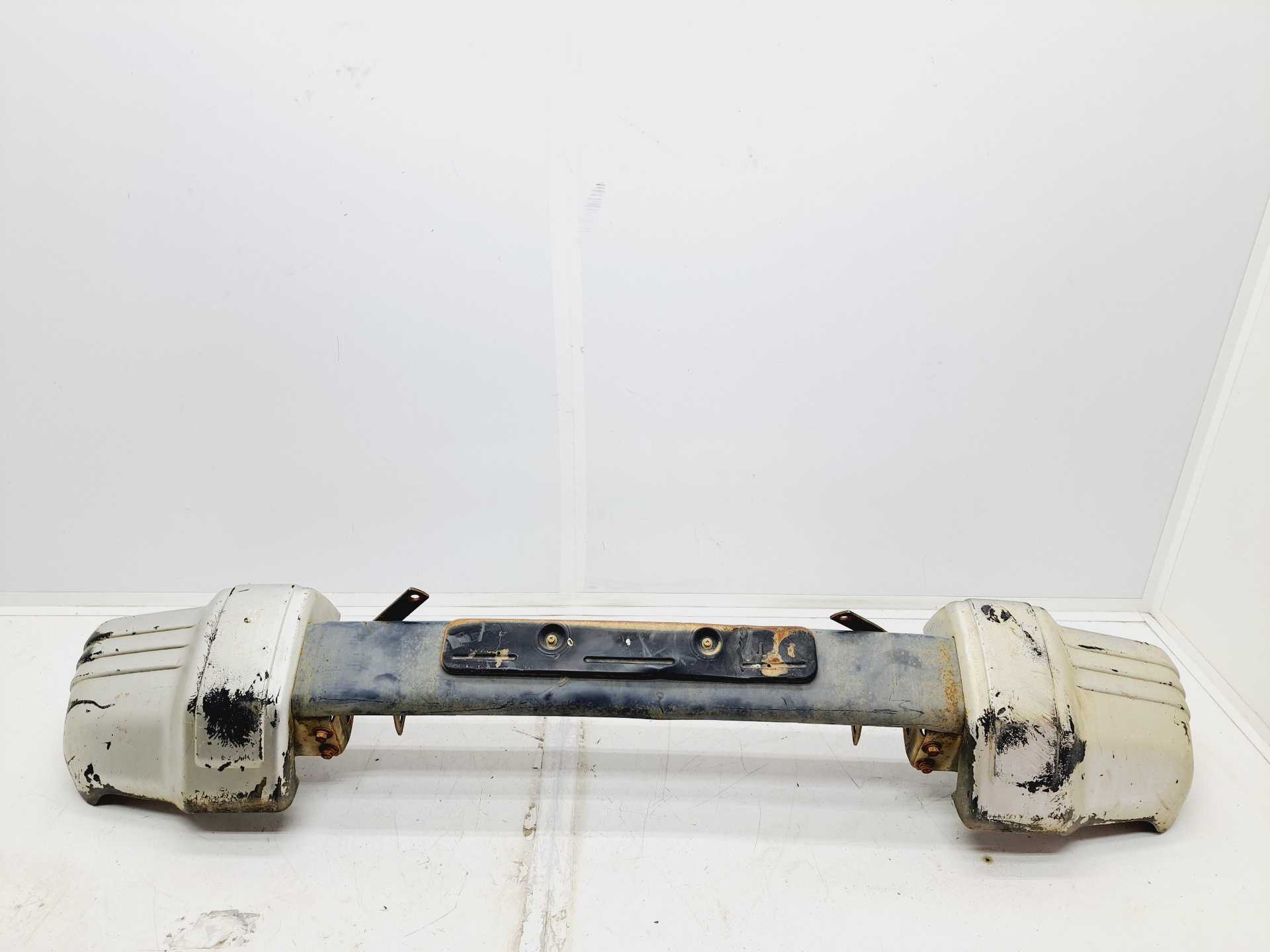 Recambio de paragolpes delantero para mitsubishi galloper (hyundai) 2.5 td cat referencia OEM IAM   