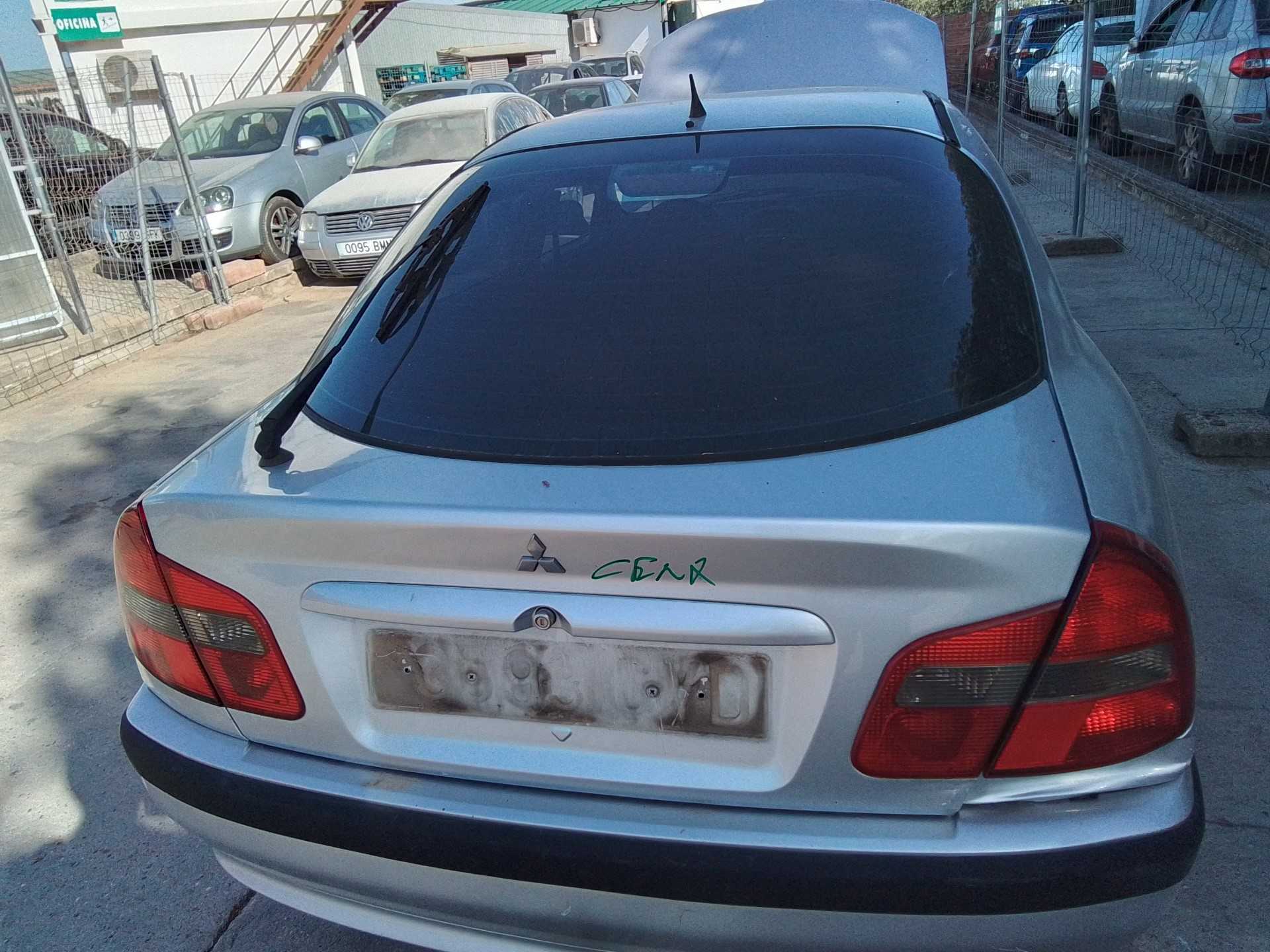 Recambio de porton trasero para mitsubishi carisma berlina 5 (da0) 1900 di-d comfort referencia OEM IAM   