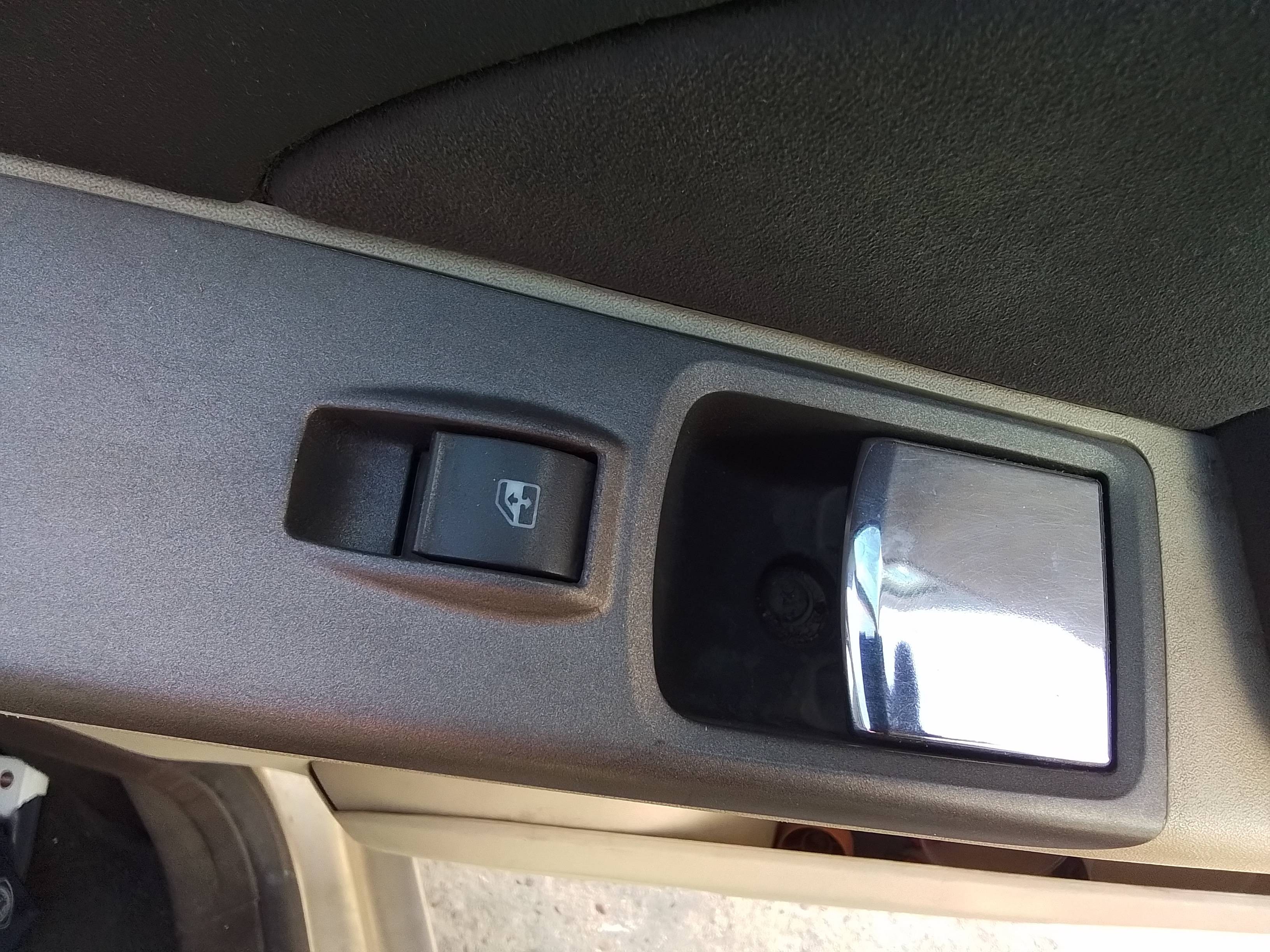 Recambio de mando elevalunas delantero derecho para lancia musa (184) 1.9 jtd cat referencia OEM IAM   