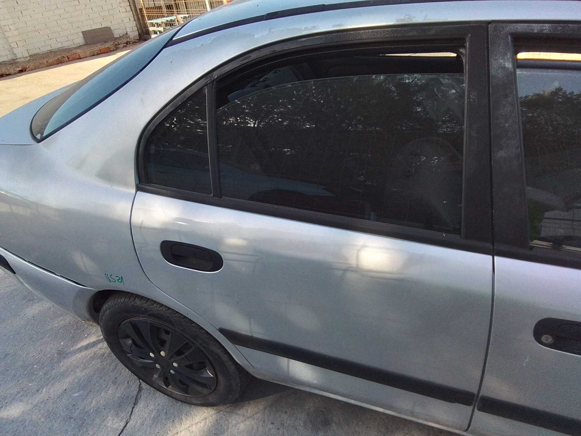 Recambio de puerta trasera derecha para mitsubishi carisma berlina 5 (da0) 1900 di-d comfort referencia OEM IAM   
