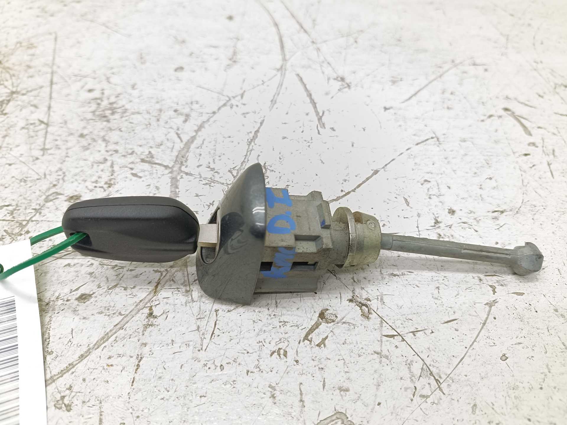 Recambio de bombin puerta delantera izquierda para peugeot 208 style referencia OEM IAM 59395J01  