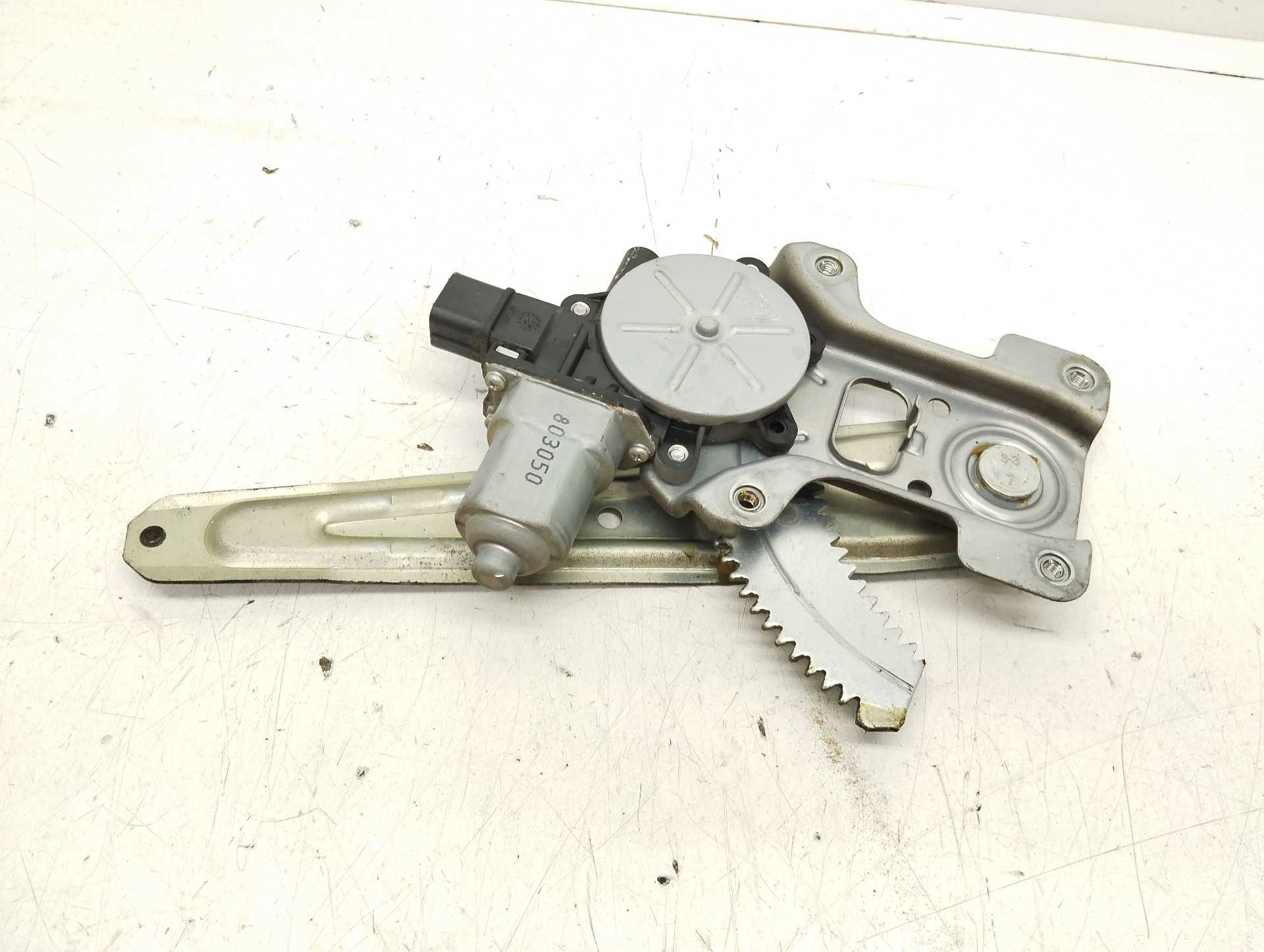 Recambio de elevalunas trasero derecho para mitsubishi lancer berlina (cy0) inform referencia OEM IAM   