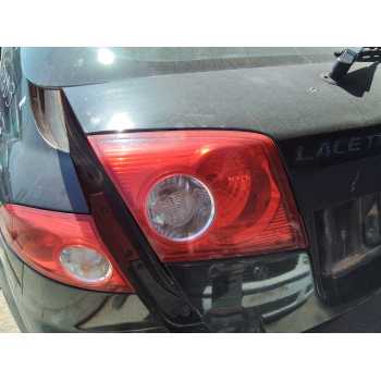 Recambio de piloto porton trasero izquierdo para chevrolet lacetti 1.6 cat referencia OEM IAM   