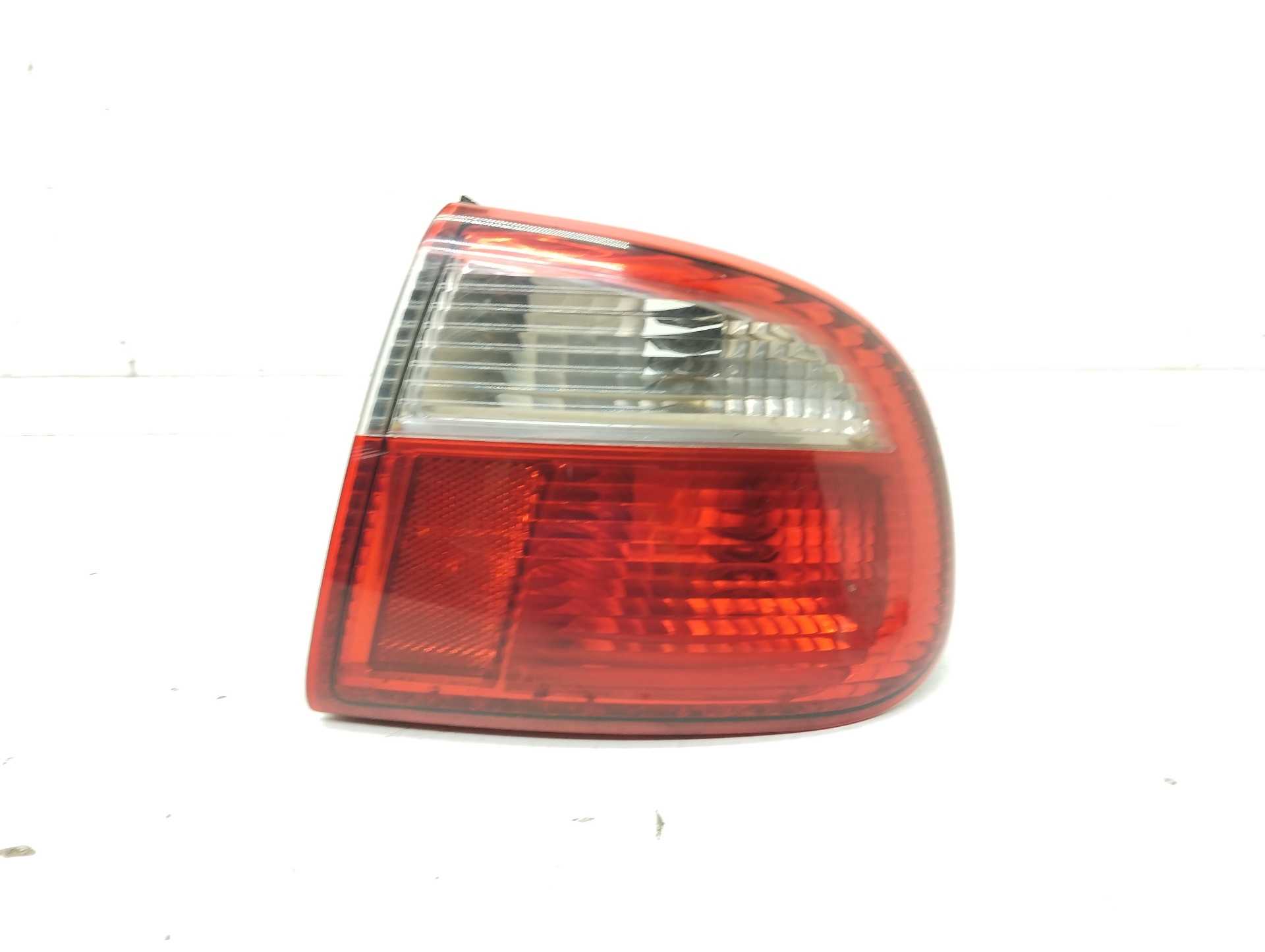 Recambio de piloto trasero derecho para seat toledo (1m2) select referencia OEM IAM  1M5945112 01C 1M5945112