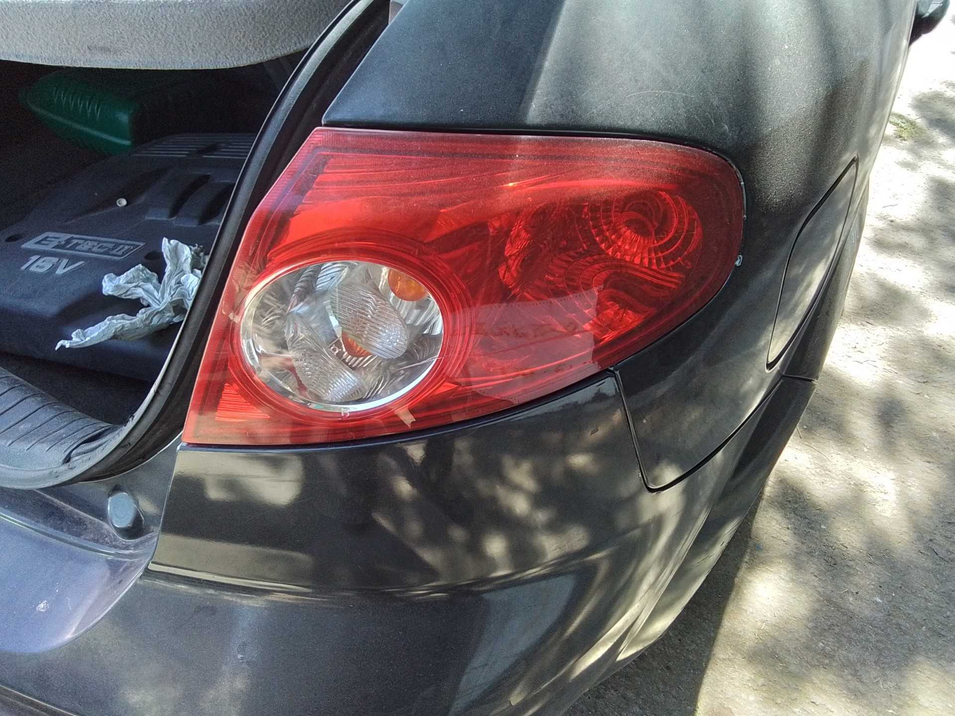 Recambio de piloto trasero derecho para chevrolet lacetti 1.6 cat referencia OEM IAM   