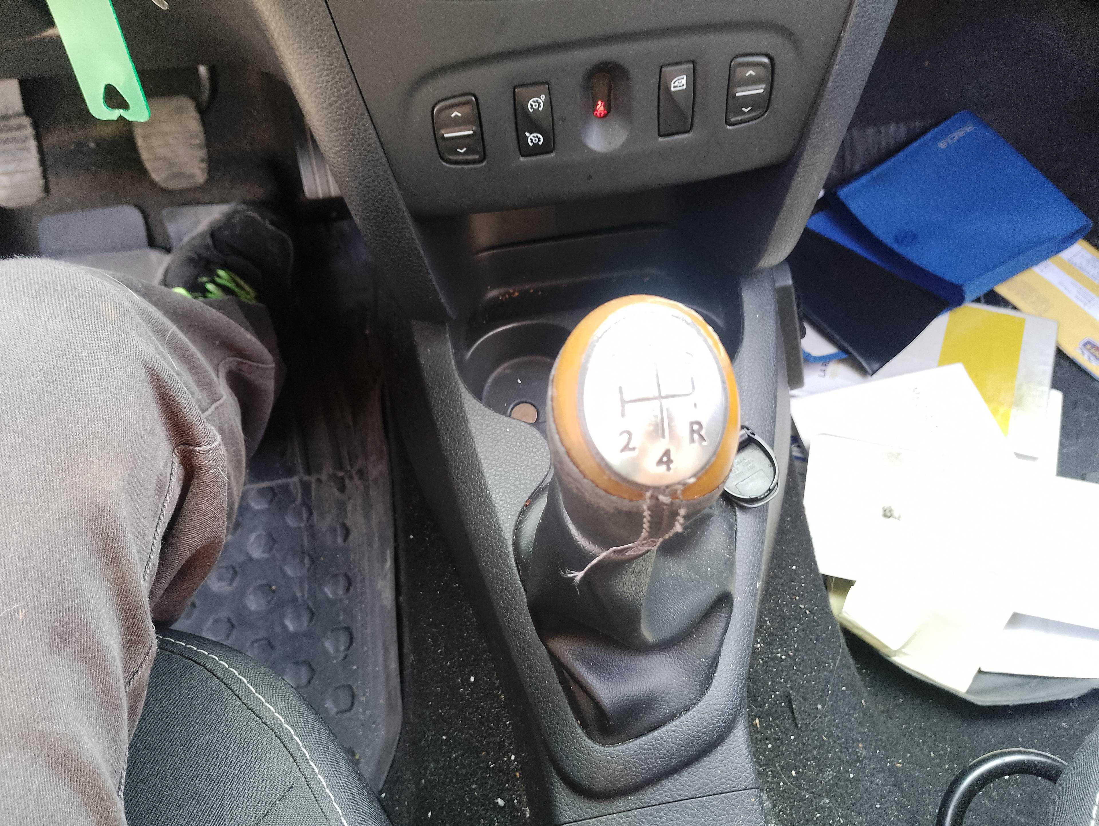 Recambio de palanca cambio para dacia logan ii ambiance referencia OEM IAM   