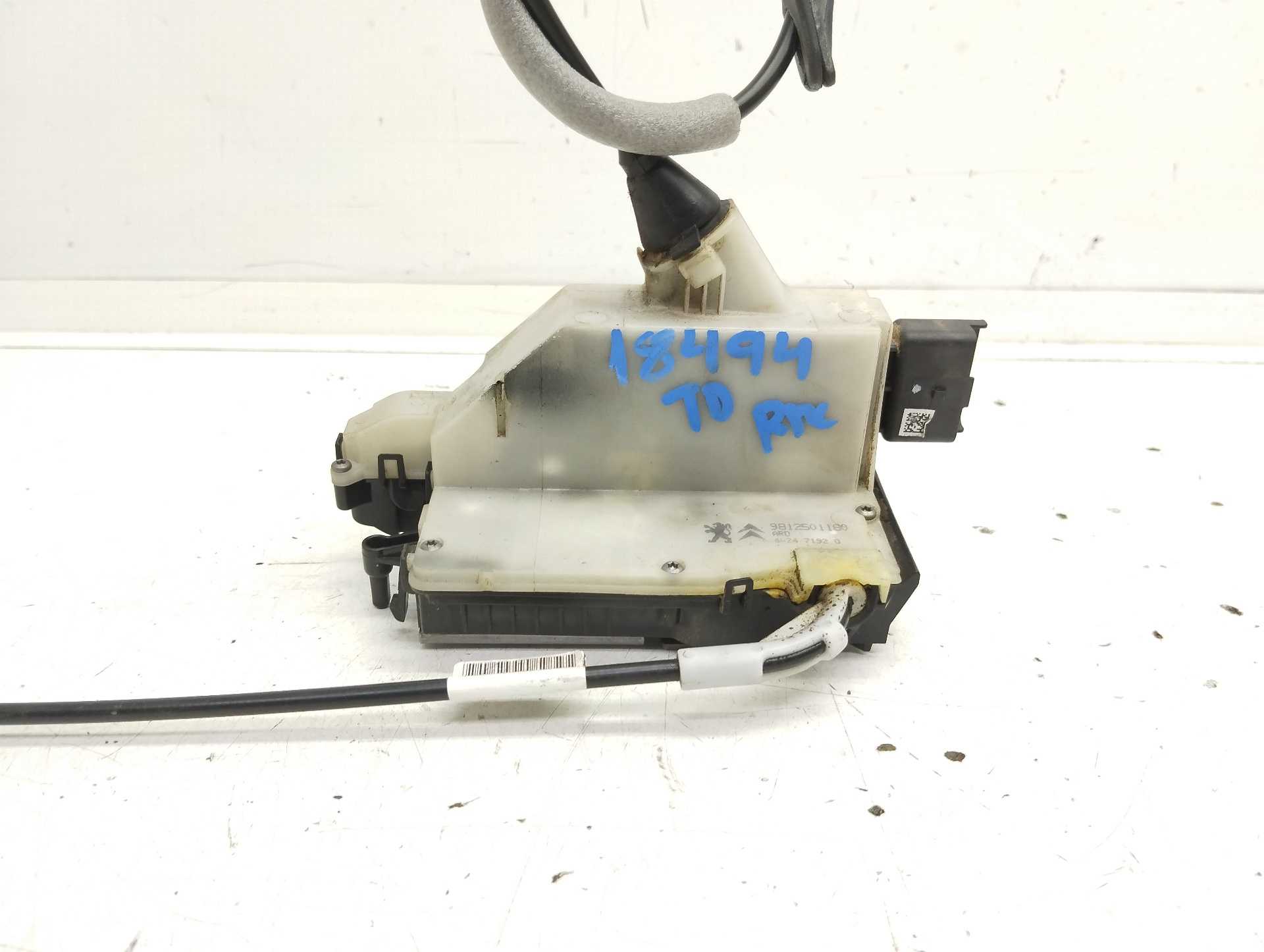 Recambio de cerradura puerta trasera derecha para peugeot 208 style referencia OEM IAM 9812501180 407471920 