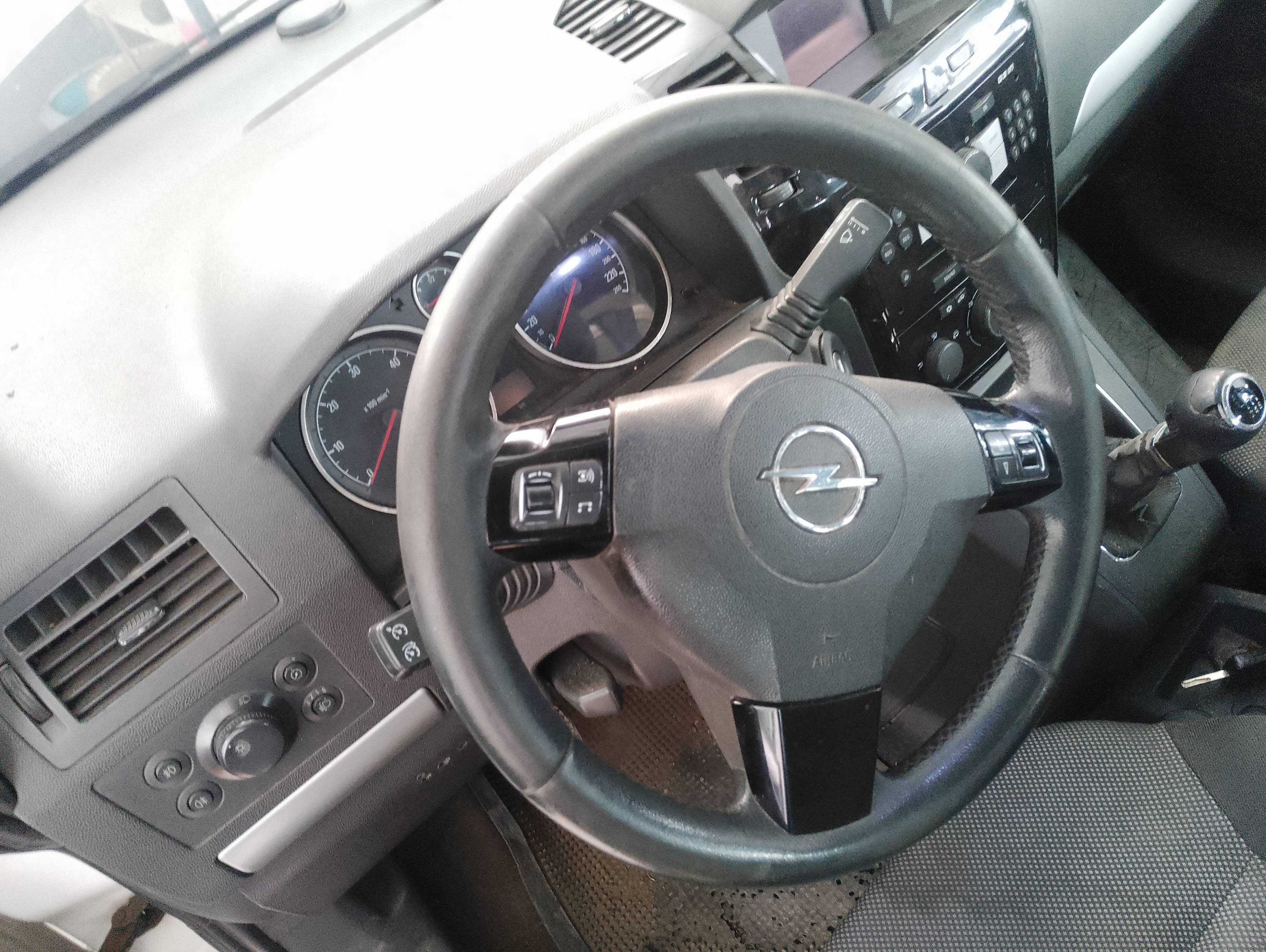 Recambio de volante para opel zafira b cosmo referencia OEM IAM   