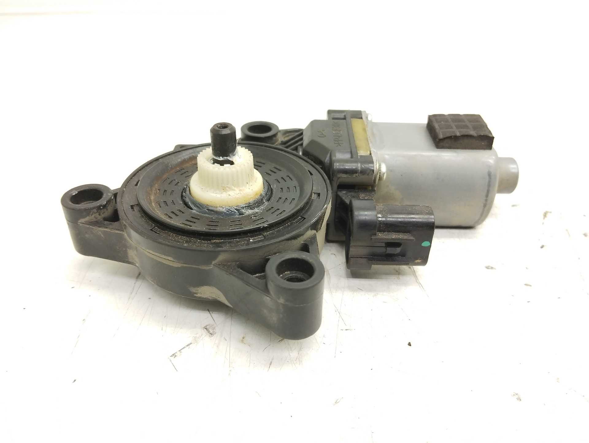 Recambio de motor elevalunas trasero izquierdo para hyundai tucson classic blue referencia OEM IAM 83450D7000  