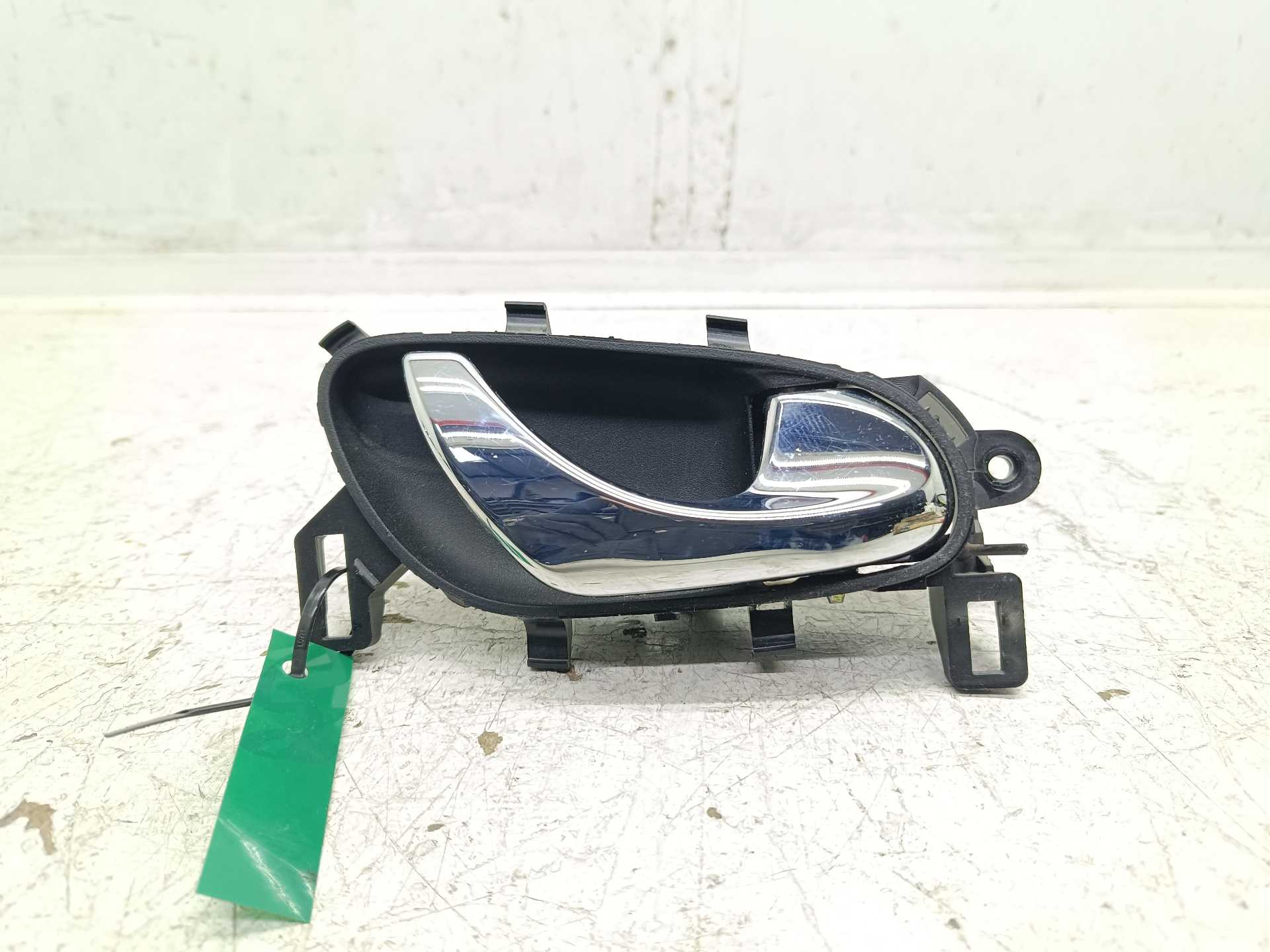 Recambio de maneta interior delantera derecha para nissan qashqai (j11) n-style referencia OEM IAM 806704EA1A  