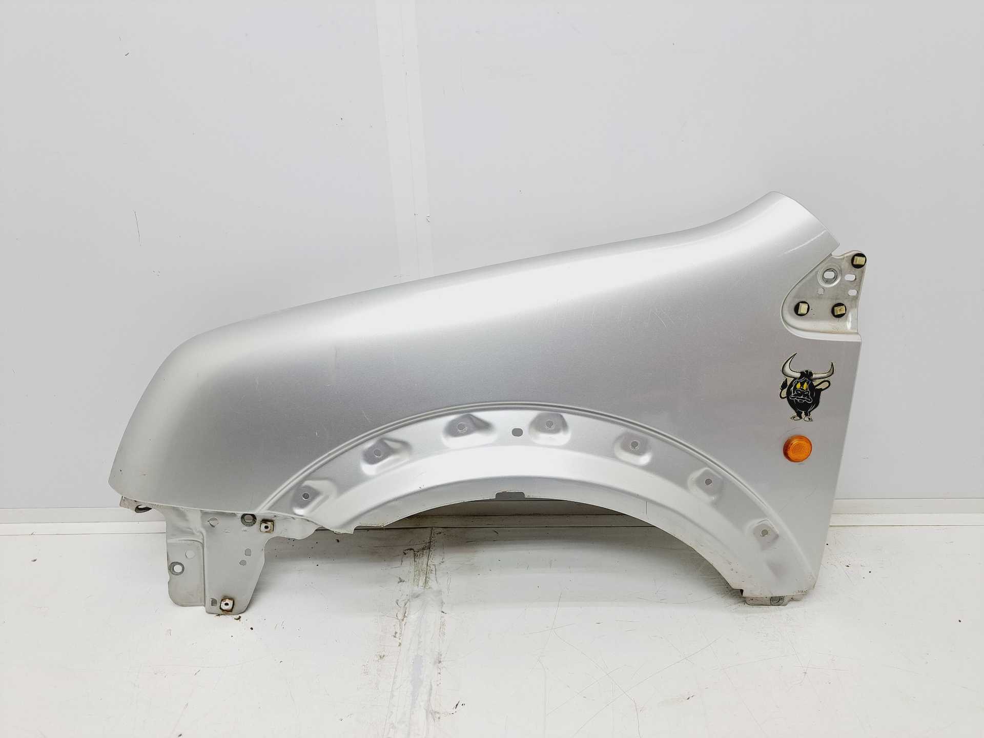 Recambio de aleta delantera izquierda para ford transit connect (tc7) furgón ft 200s referencia OEM IAM   