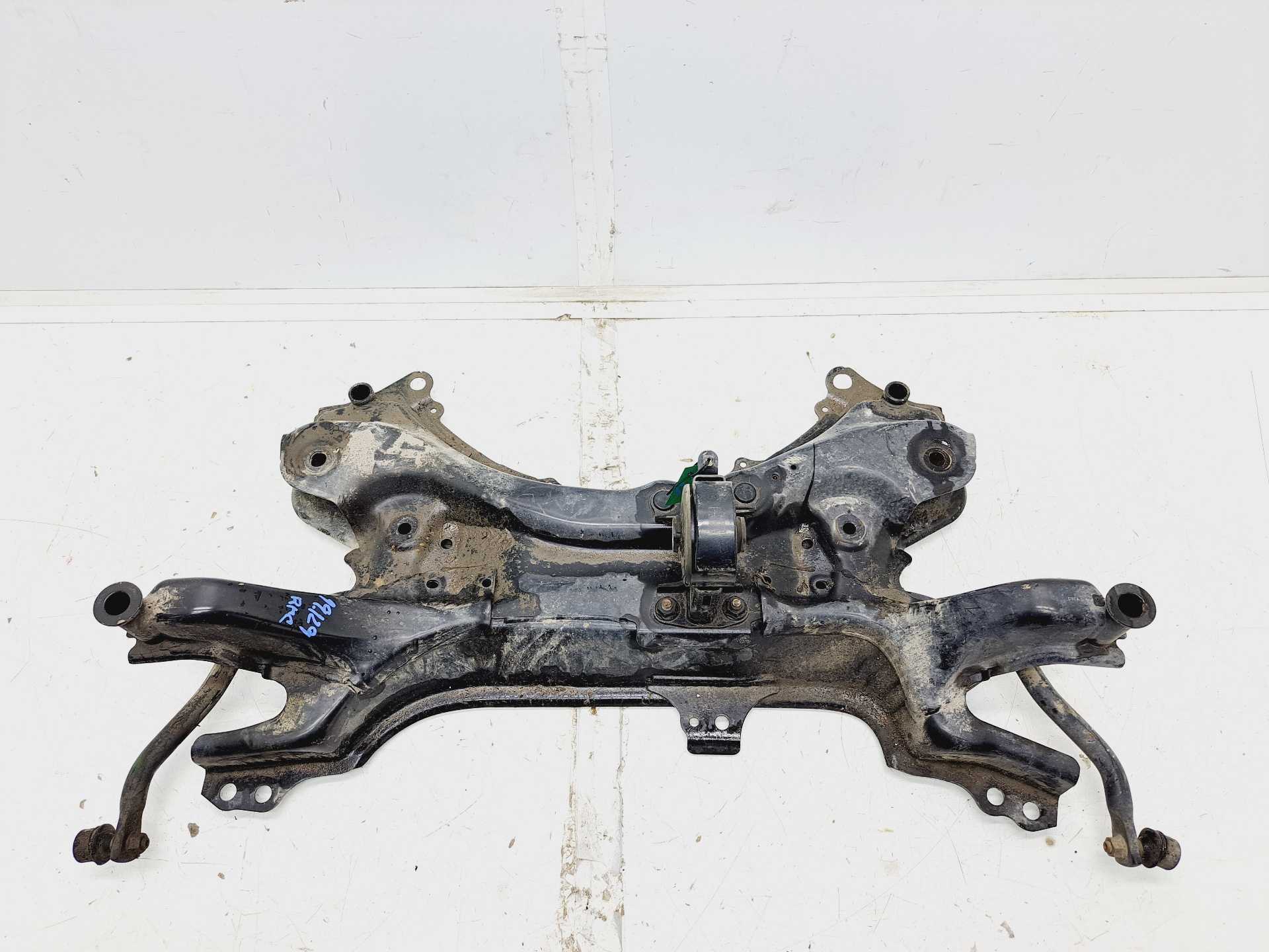 Recambio de cuna motor para toyota auris luna+ referencia OEM IAM   