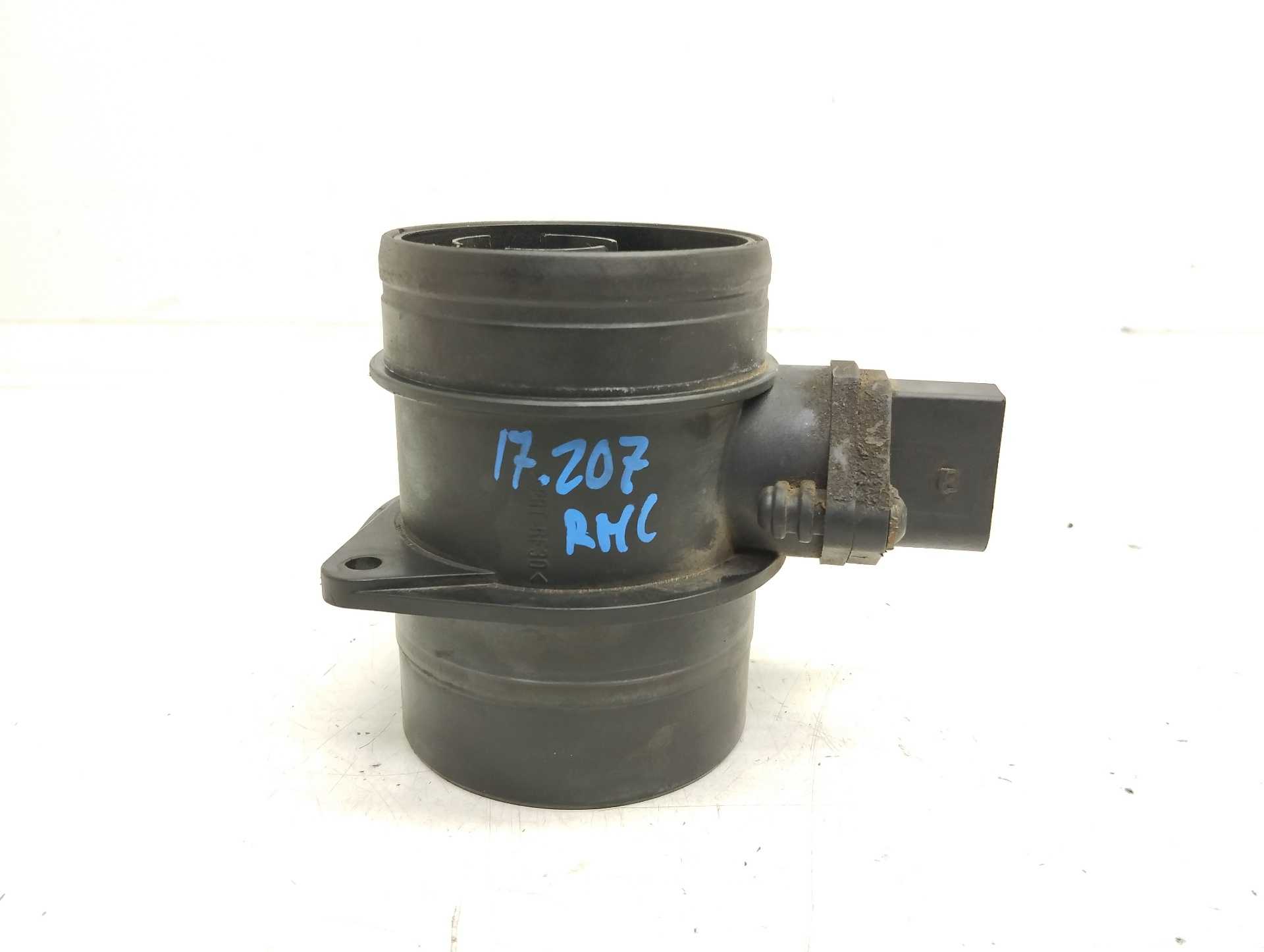 Recambio de caudalimetro para audi a4 berlina (8e) referencia OEM IAM 0281002461 074906461B BOSCH