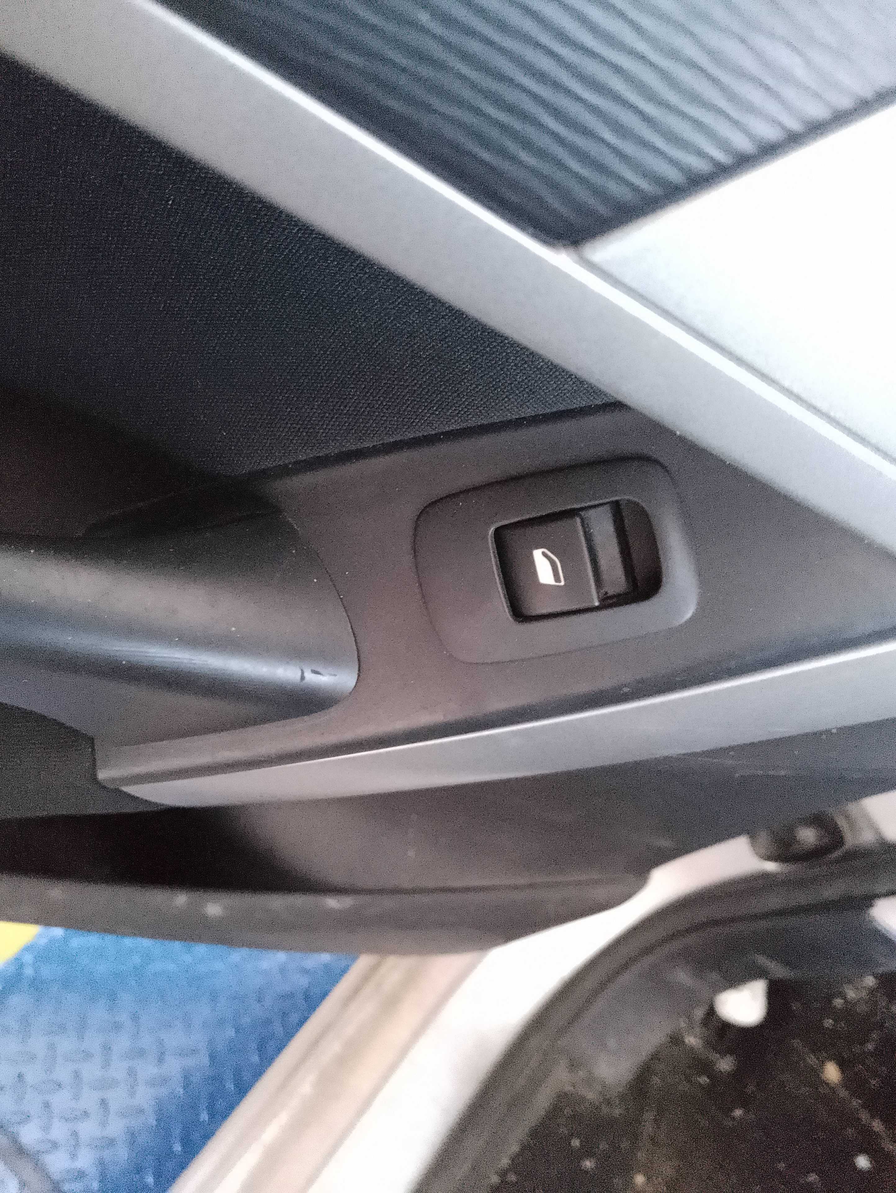 Recambio de mando elevalunas trasero izquierdo para citroën c4 picasso exclusive referencia OEM IAM 6554YJ  