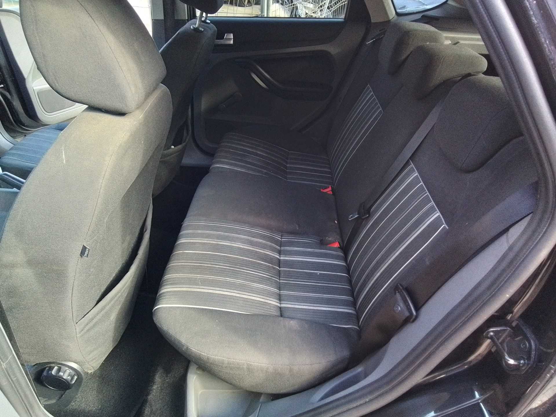Recambio de asientos traseros para ford focus berlina (cap) ambiente (d) referencia OEM IAM   