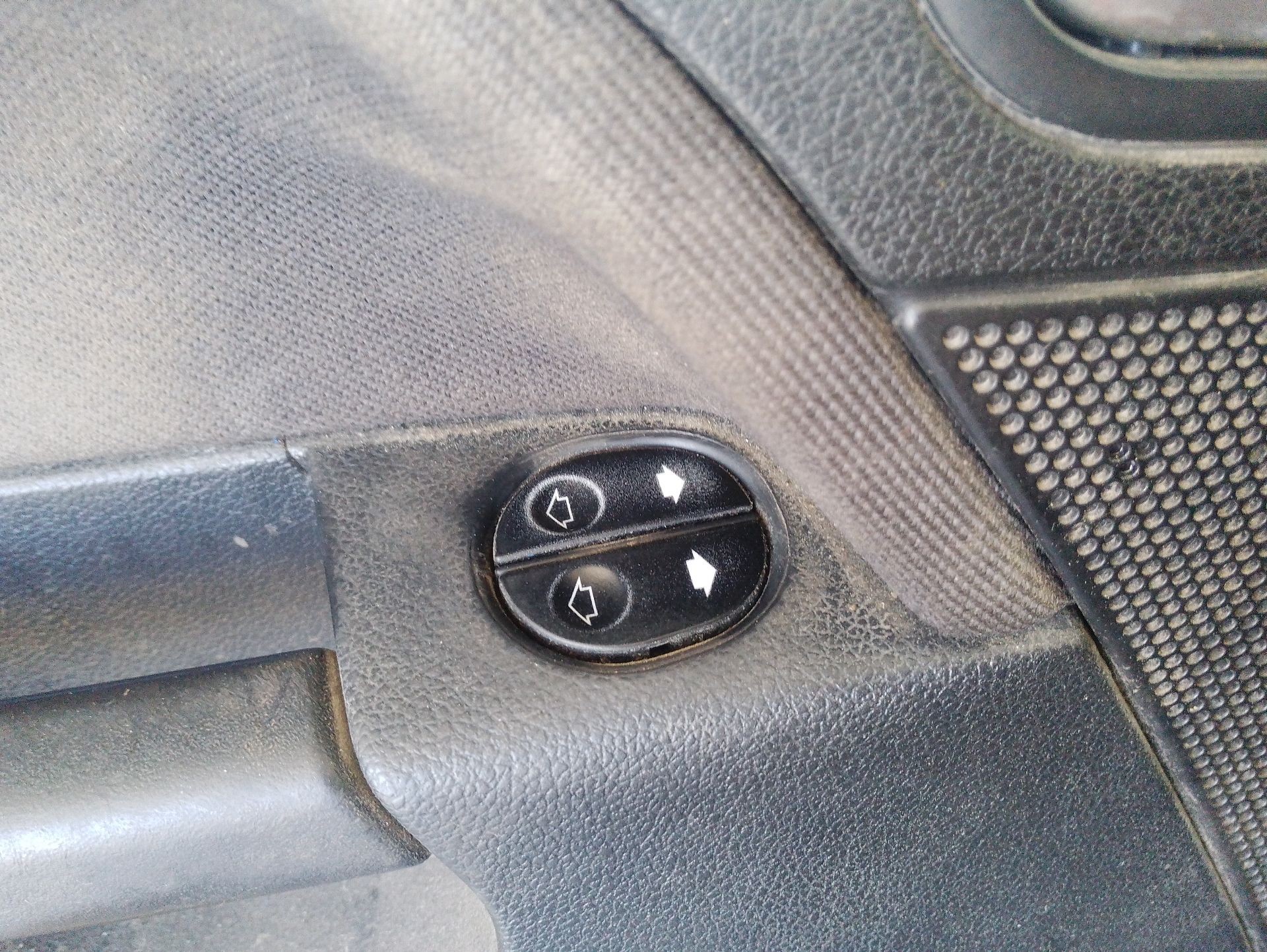 Recambio de mando elevalunas delantero izquierdo para ford fiesta v (jh_, jd_) 1.4 16v referencia OEM IAM   
