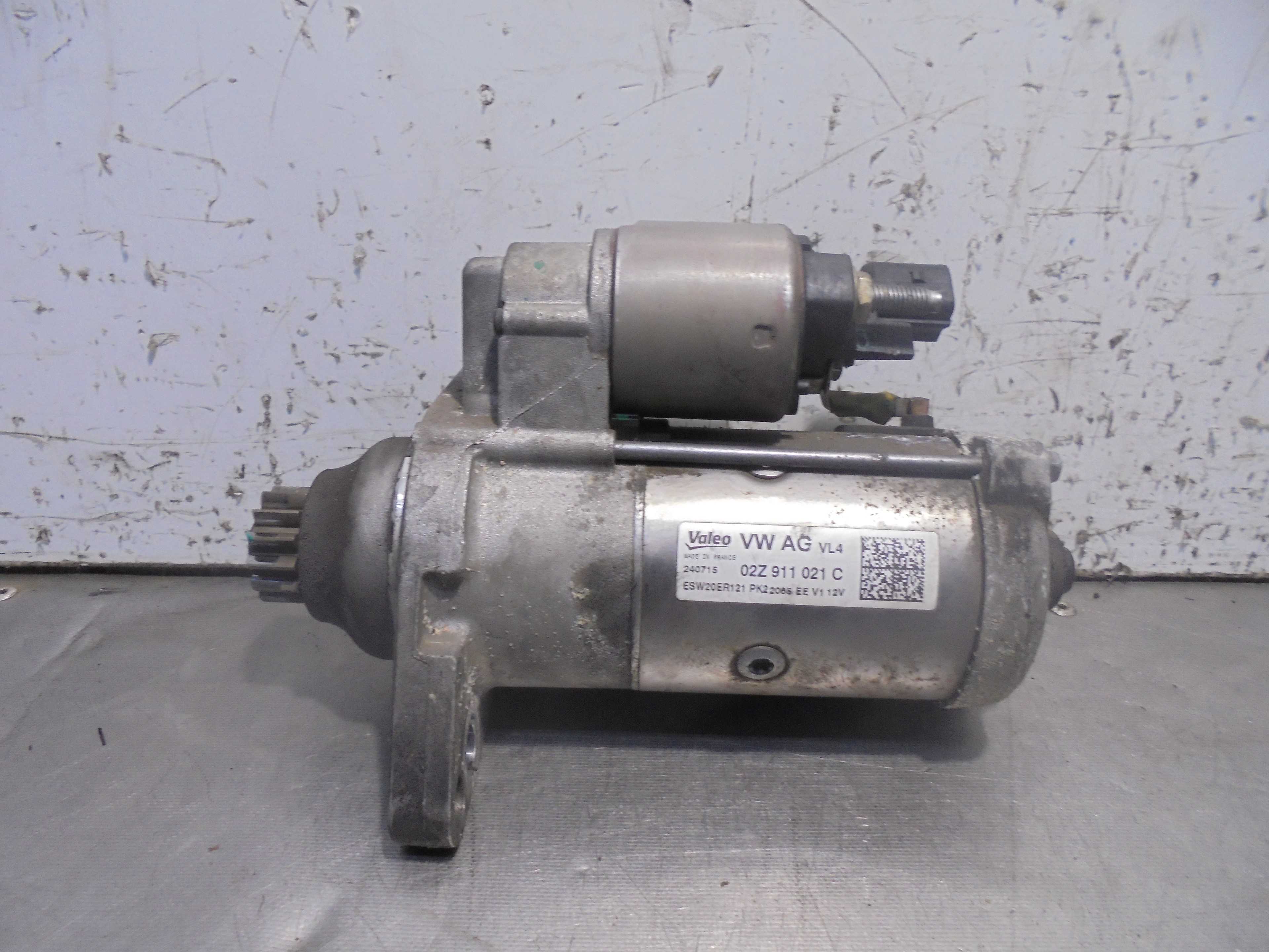 Recambio de motores de arranque para volkswagen polo (6r1) 1.4 tdi referencia OEM IAM 02Z911021C VALEO 