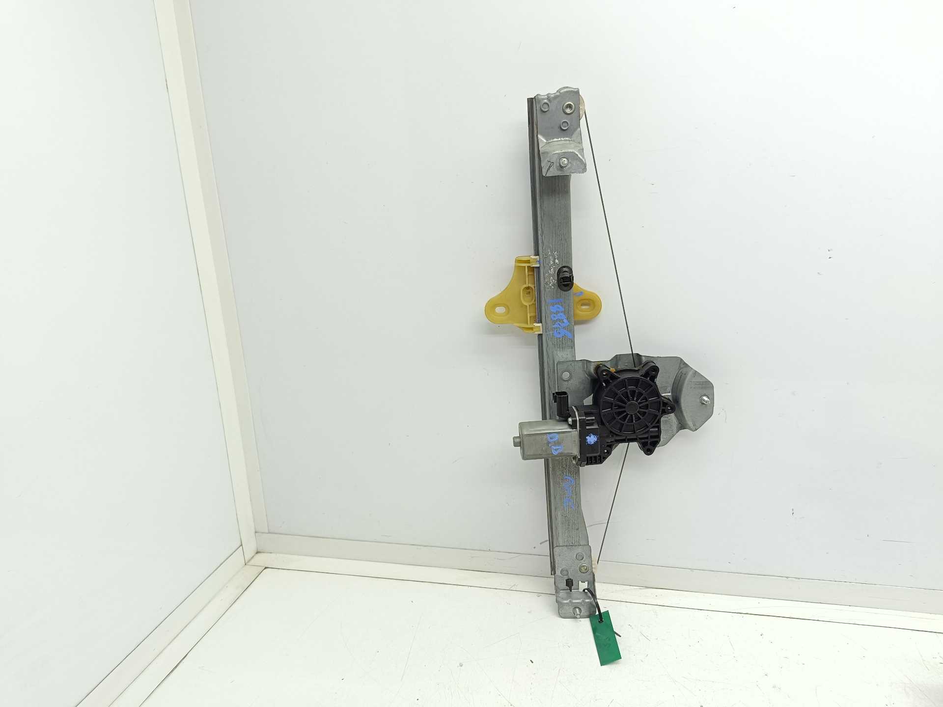 Recambio de elevalunas delantero derecho para renault clio iv zen referencia OEM IAM 807205569R 128001471B 