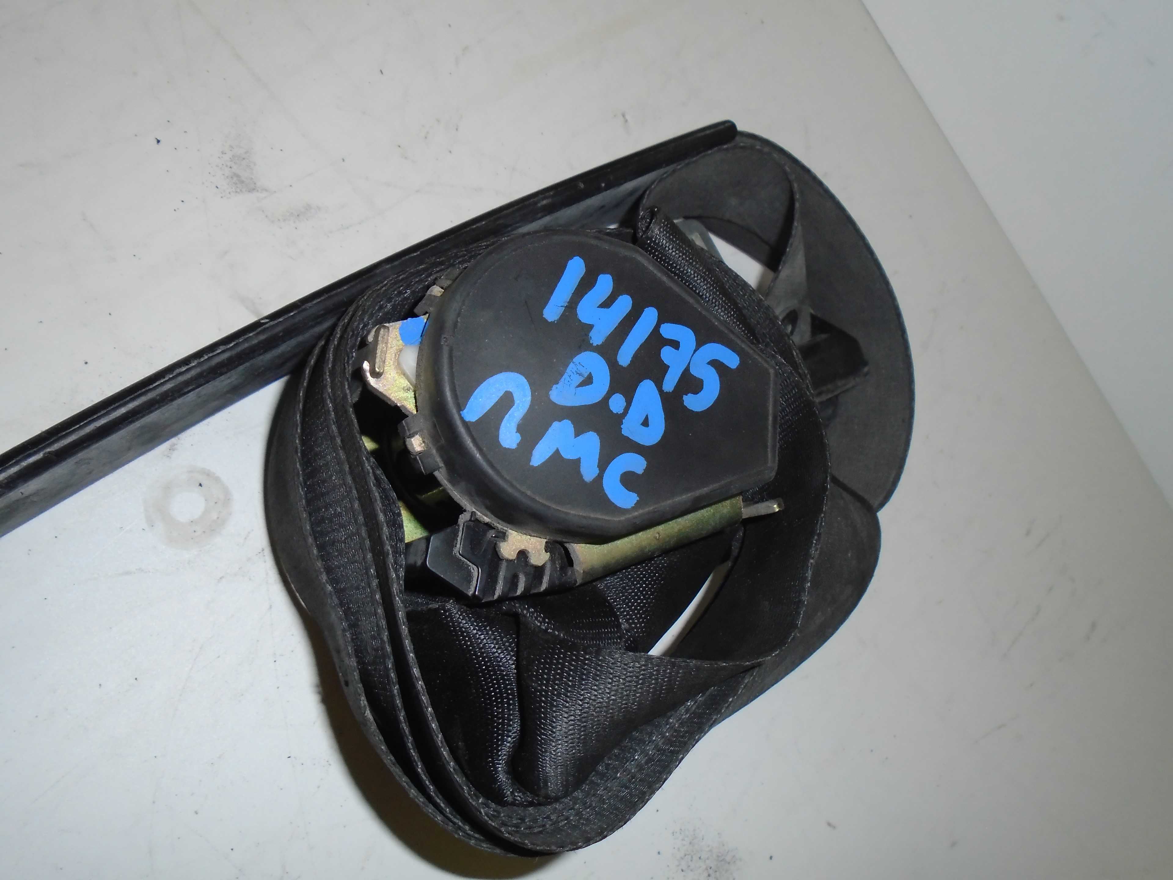 Recambio de cinturon seguridad delantero derecho para ford transit connect (tc7) furgón ft 200s referencia OEM IAM   