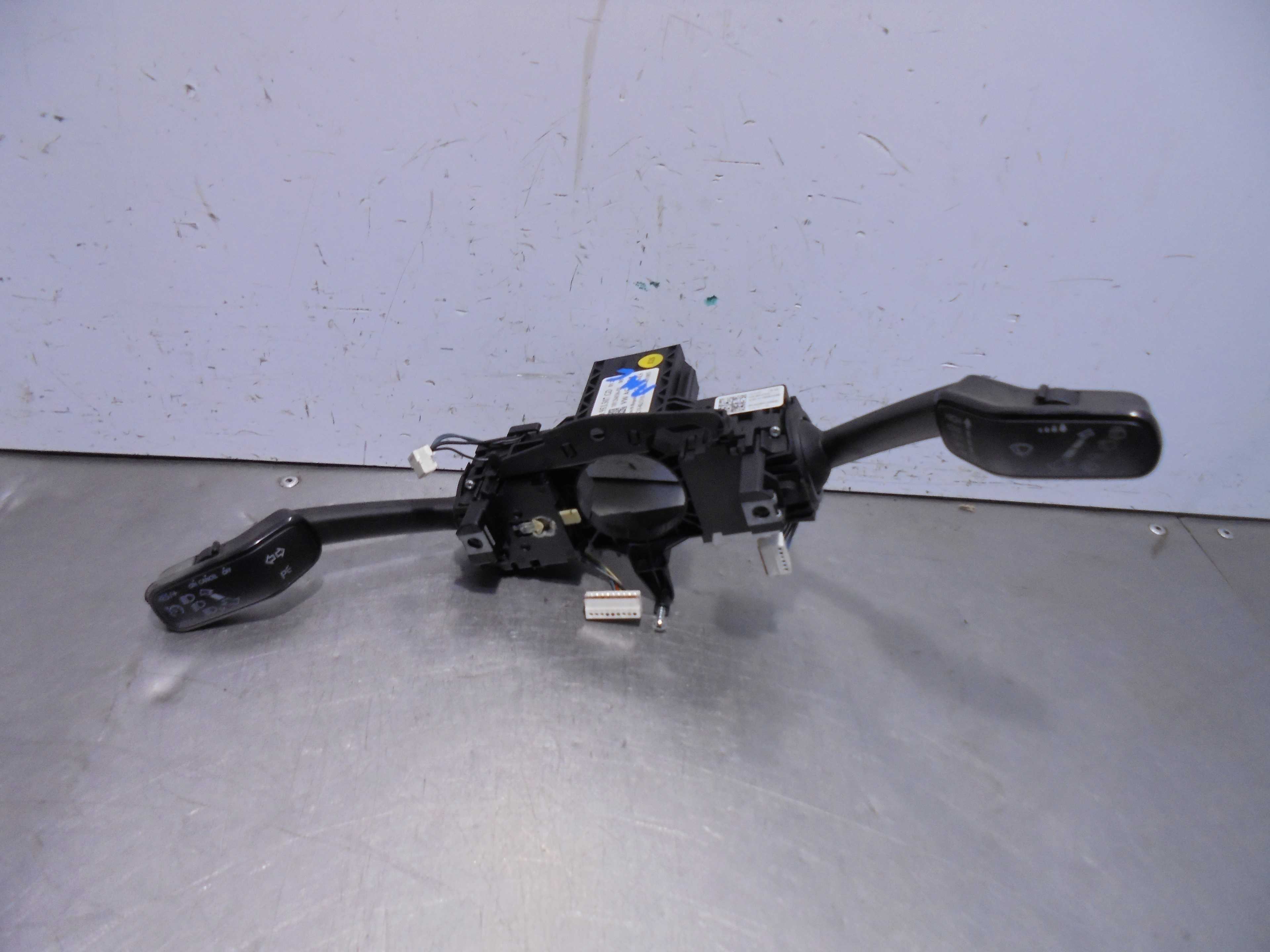 Recambio de mando intermitentes para seat leon (5f1) 1.6 tdi referencia OEM IAM 5Q0953507GD  