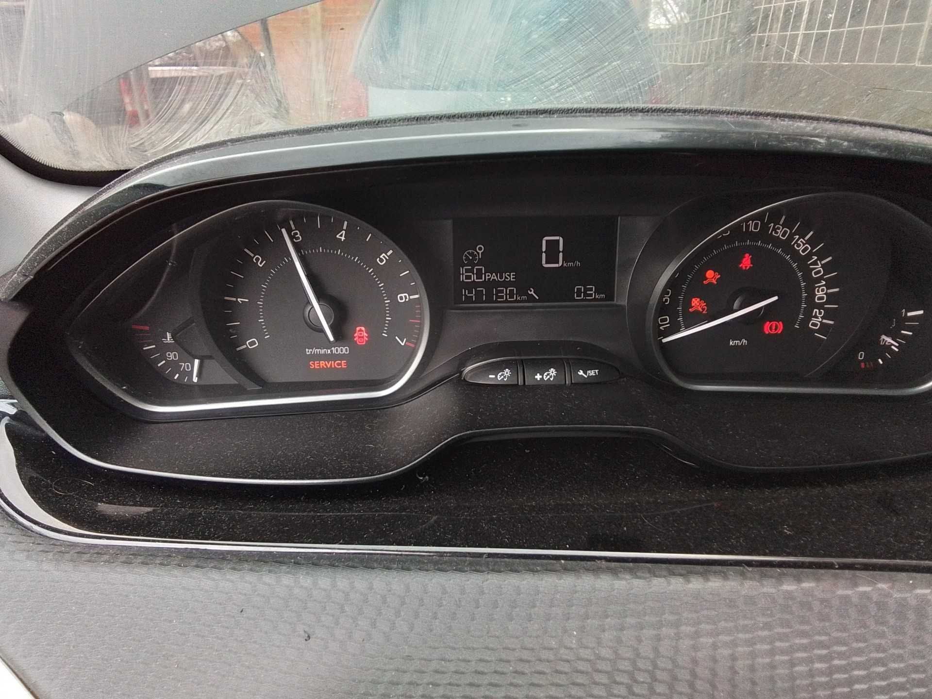 Recambio de cuadro instrumentos para peugeot 208 style referencia OEM IAM 981384878000  