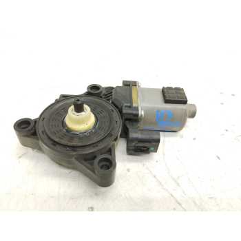 MOTOR ELEVALUNAS DELANTERO IZQUIERDO 82450D7000 