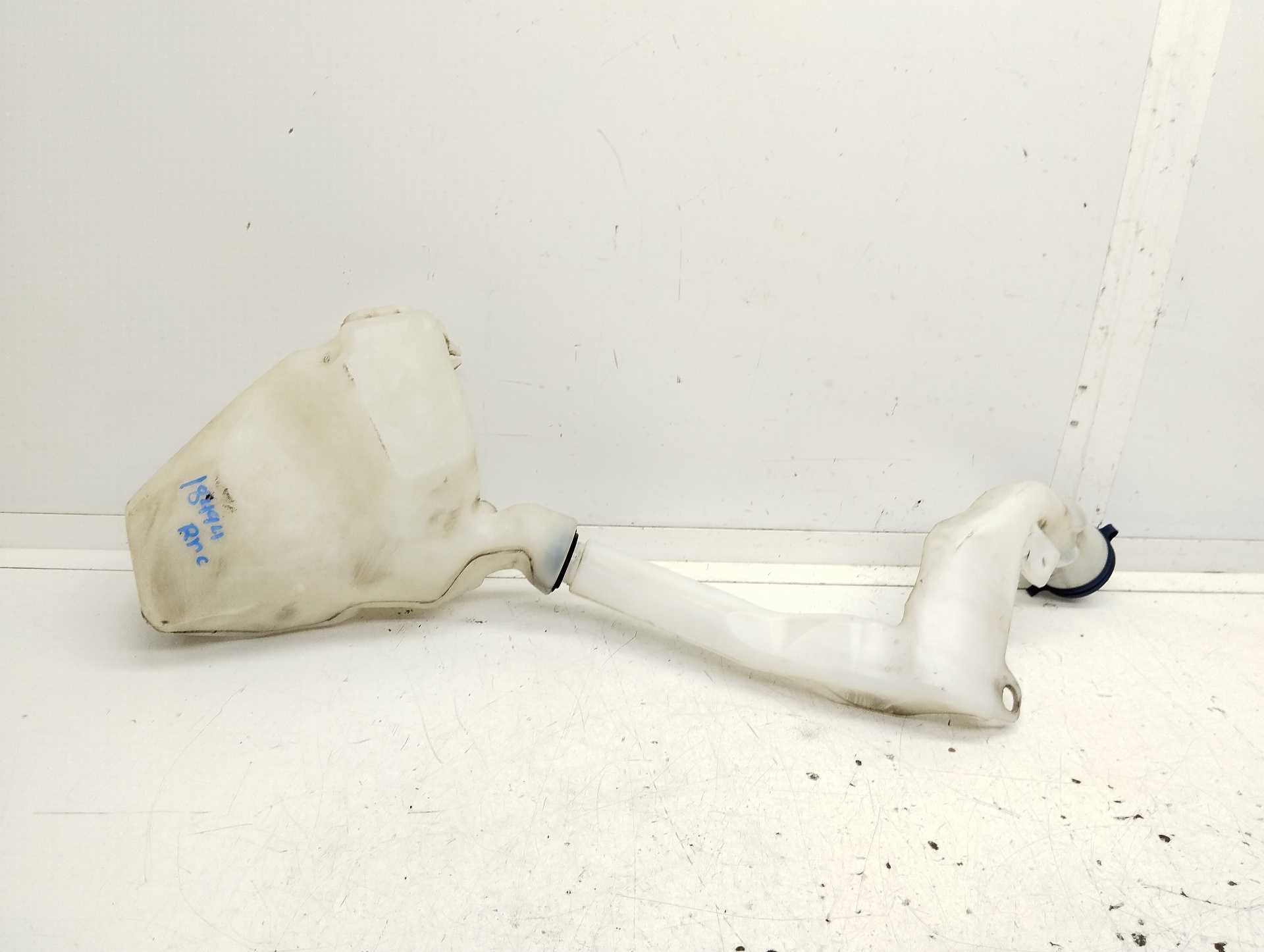 Recambio de deposito limpia para peugeot 208 style referencia OEM IAM 968398868000  
