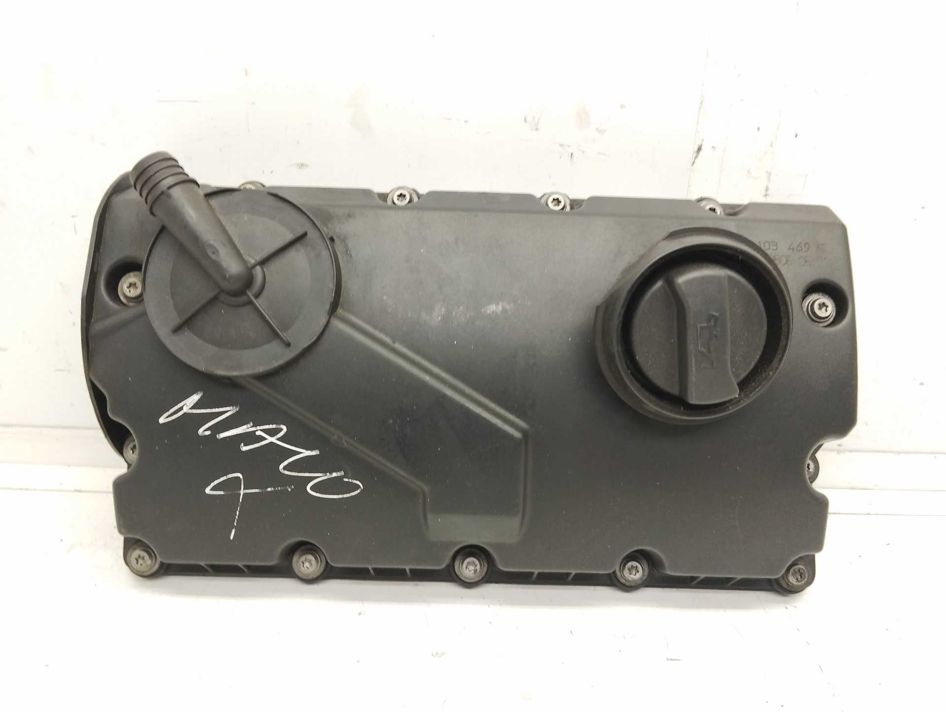 Recambio de tapa balancines para audi a4 berlina (8e) referencia OEM IAM 038103469AE  