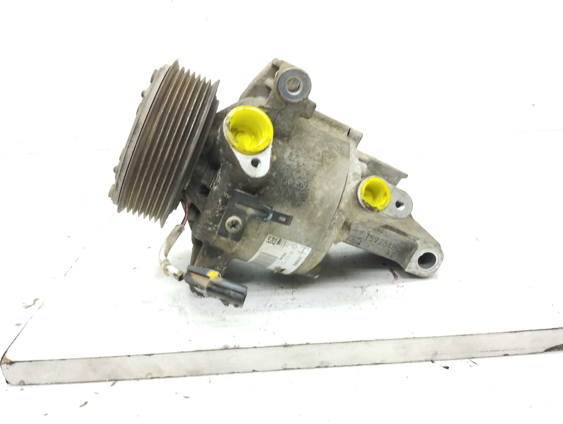 Recambio de compresor aire acondicionado para dacia sandero comfort referencia OEM IAM 926003541R T99133AA VALEO