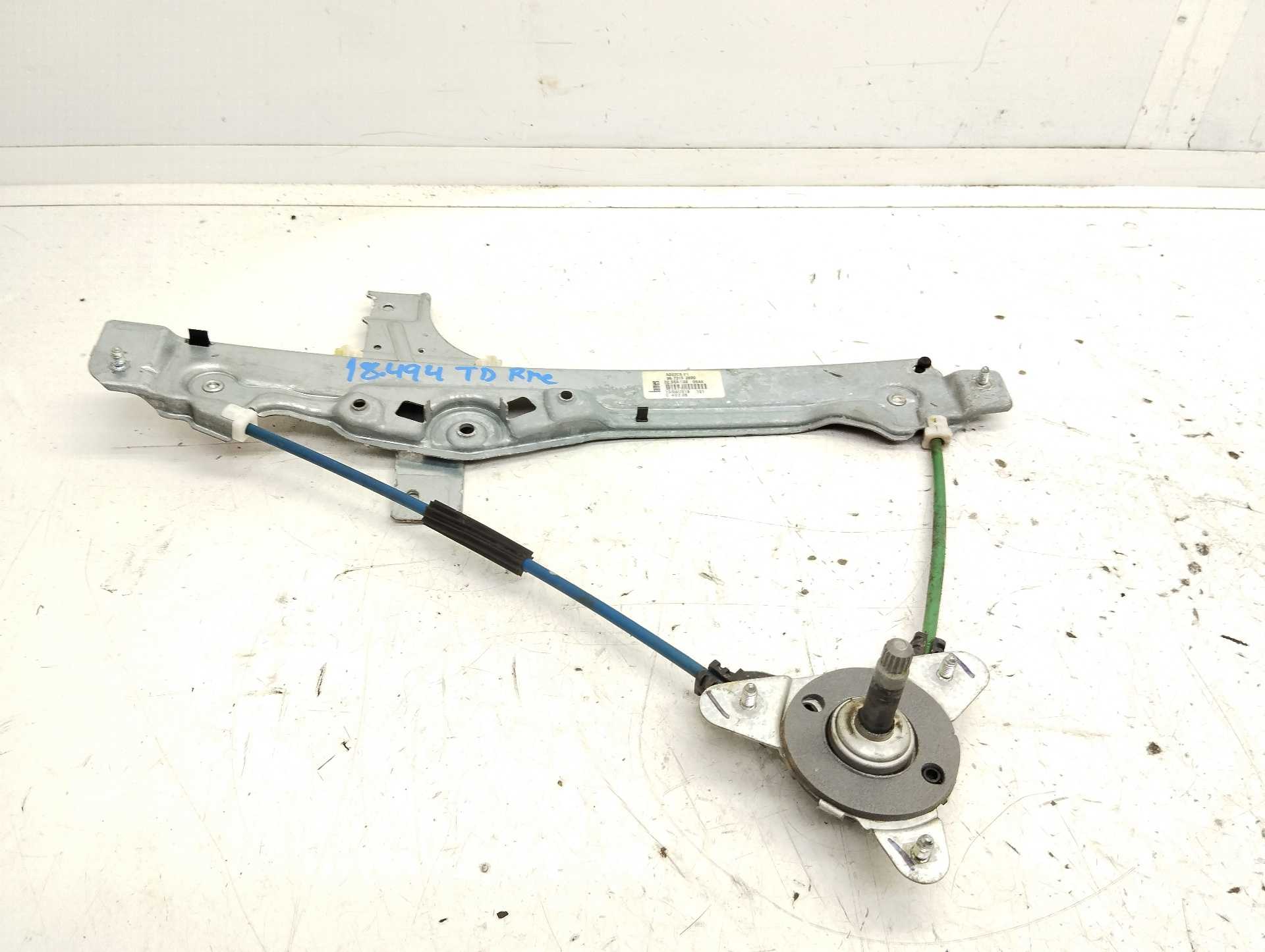 Recambio de elevalunas trasero derecho para peugeot 208 style referencia OEM IAM 9673153880 32559000 A002C501