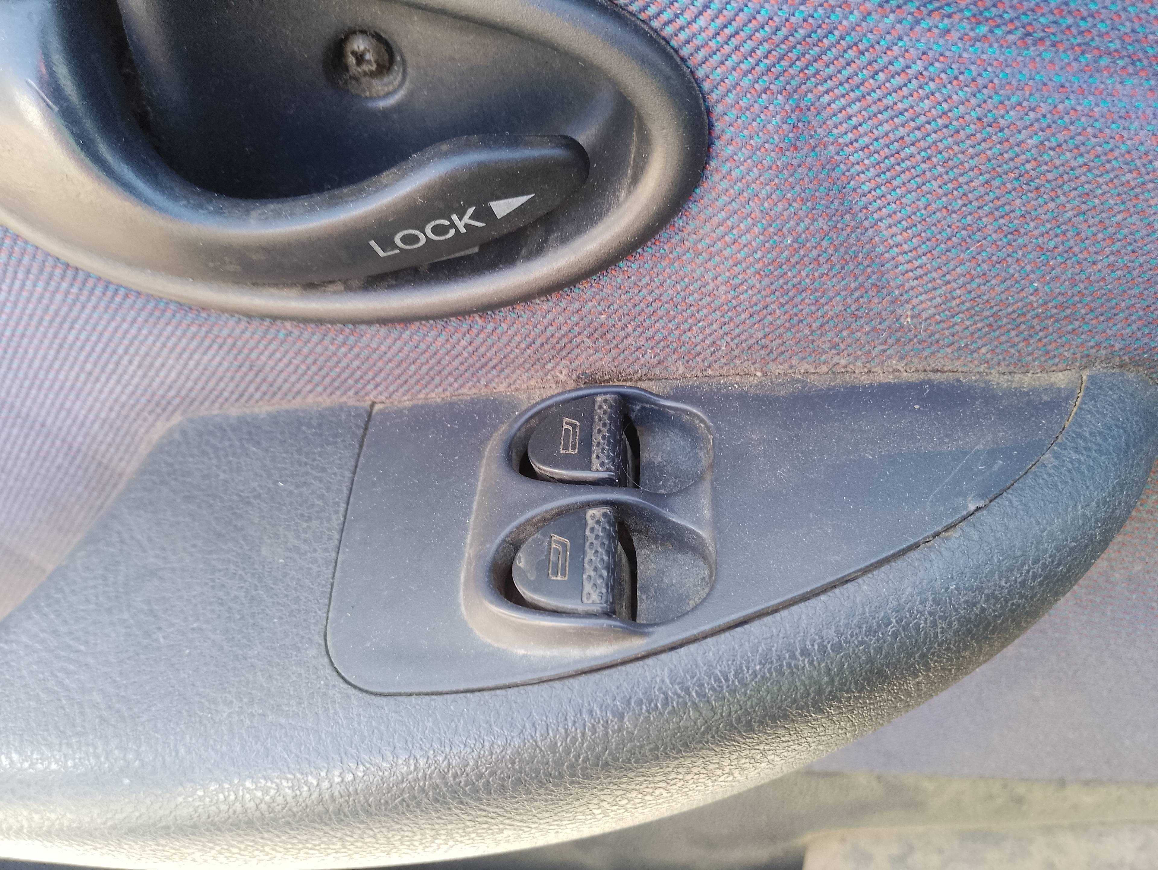 Recambio de mando elevalunas delantero izquierdo para fiat strada (278) 1.9 jtd referencia OEM IAM   