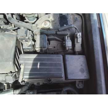 CAJA RELES / FUSIBLES 
