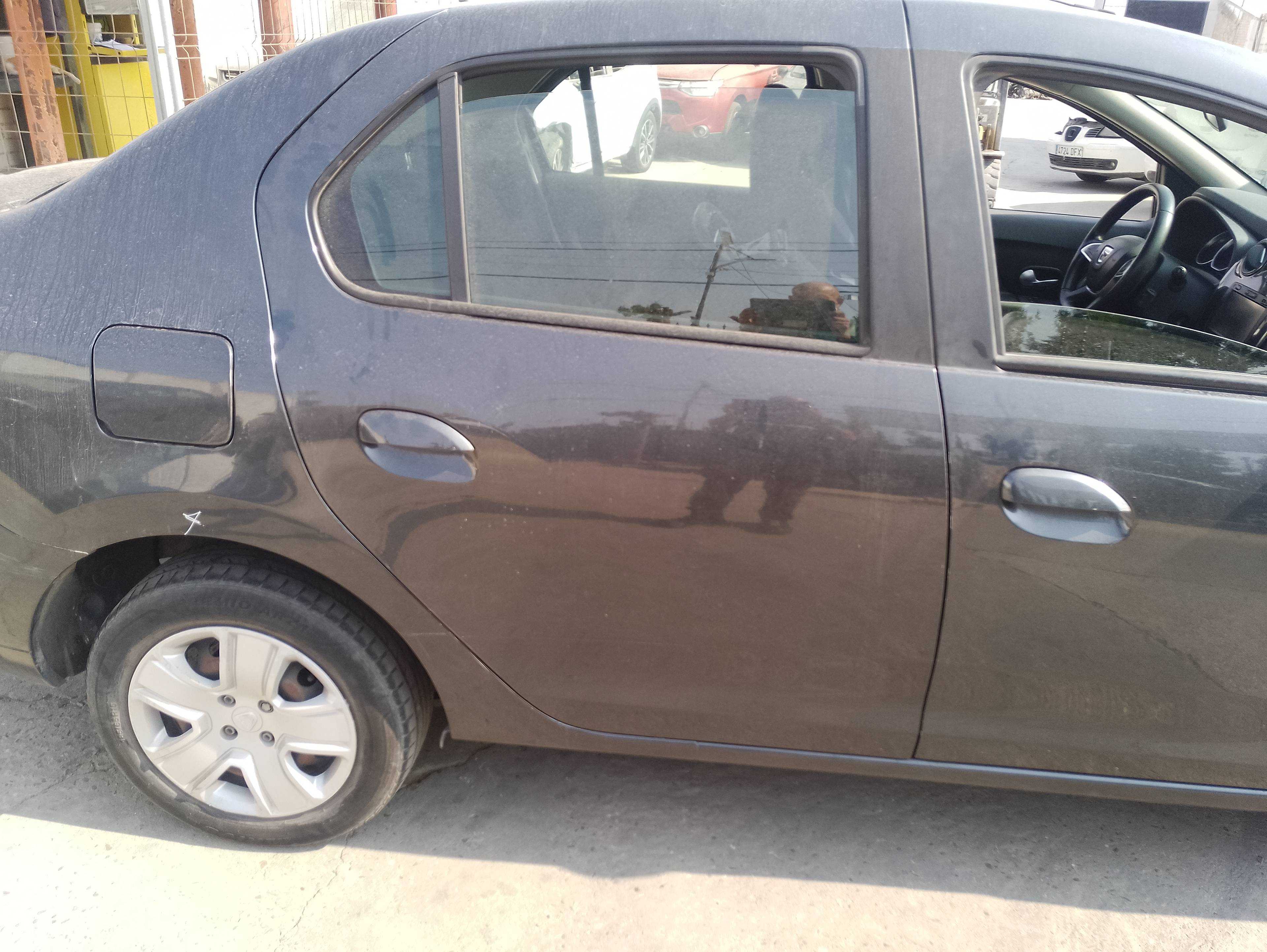Recambio de puerta trasera derecha para dacia logan ii ambiance referencia OEM IAM   