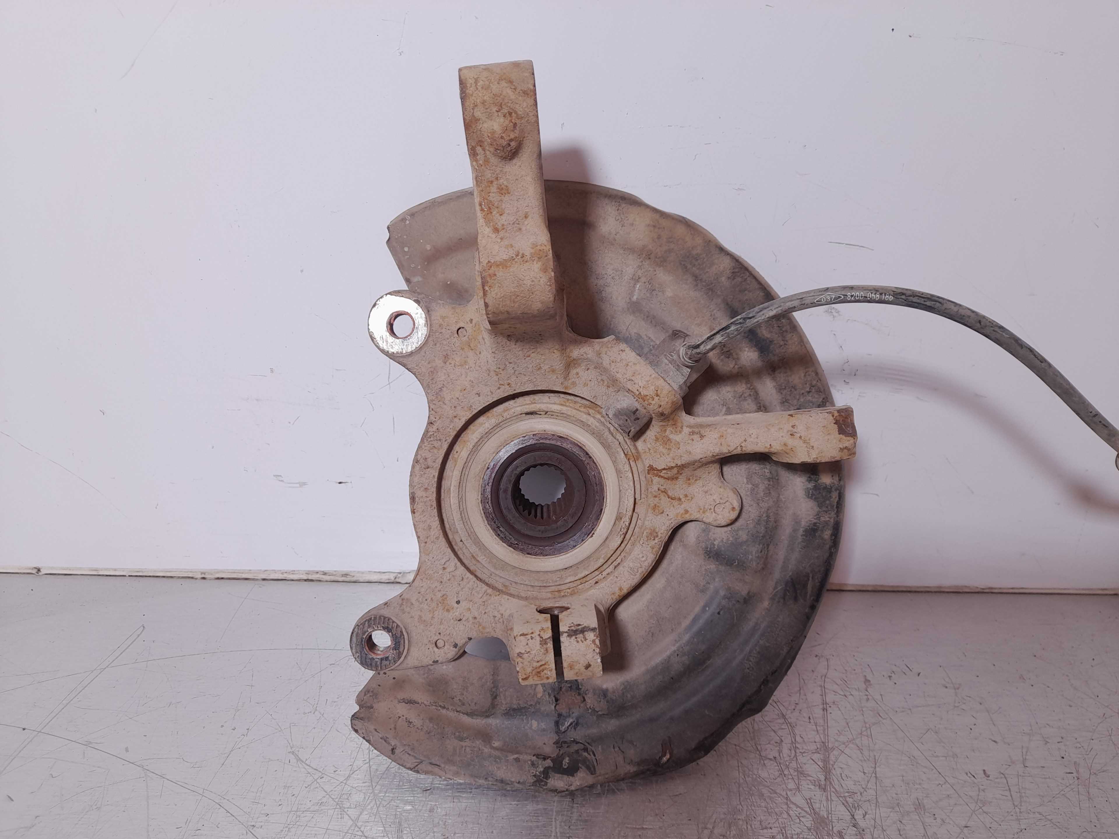Recambio de mangueta delantera derecha para renault kangoo (f/kc0) 4x4 expression (kc0s/v) referencia OEM IAM   