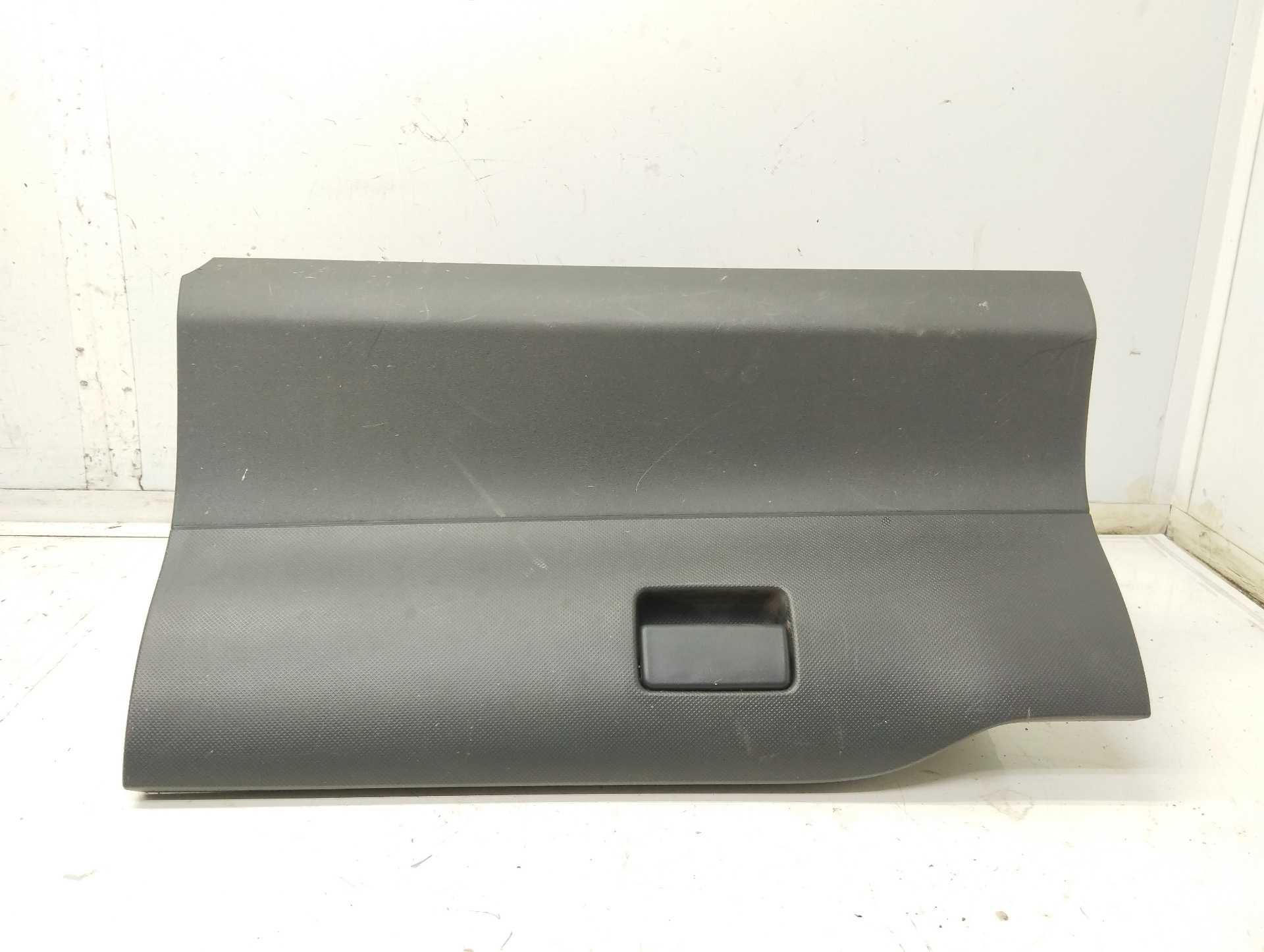 Recambio de guantera para toyota auris luna+ referencia OEM IAM 5555002130 5555102100 