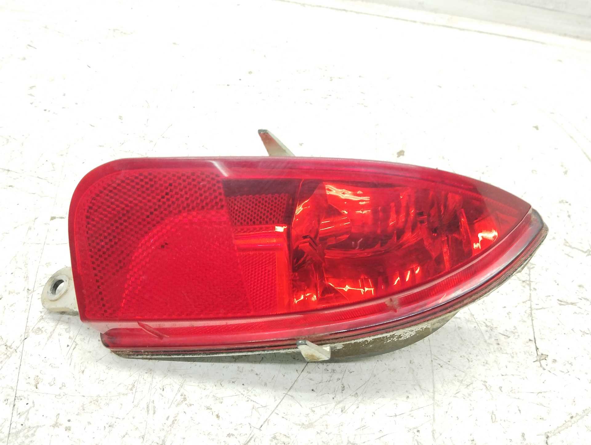 Recambio de faro antiniebla trasero derecho para opel corsa c blue line referencia OEM IAM   