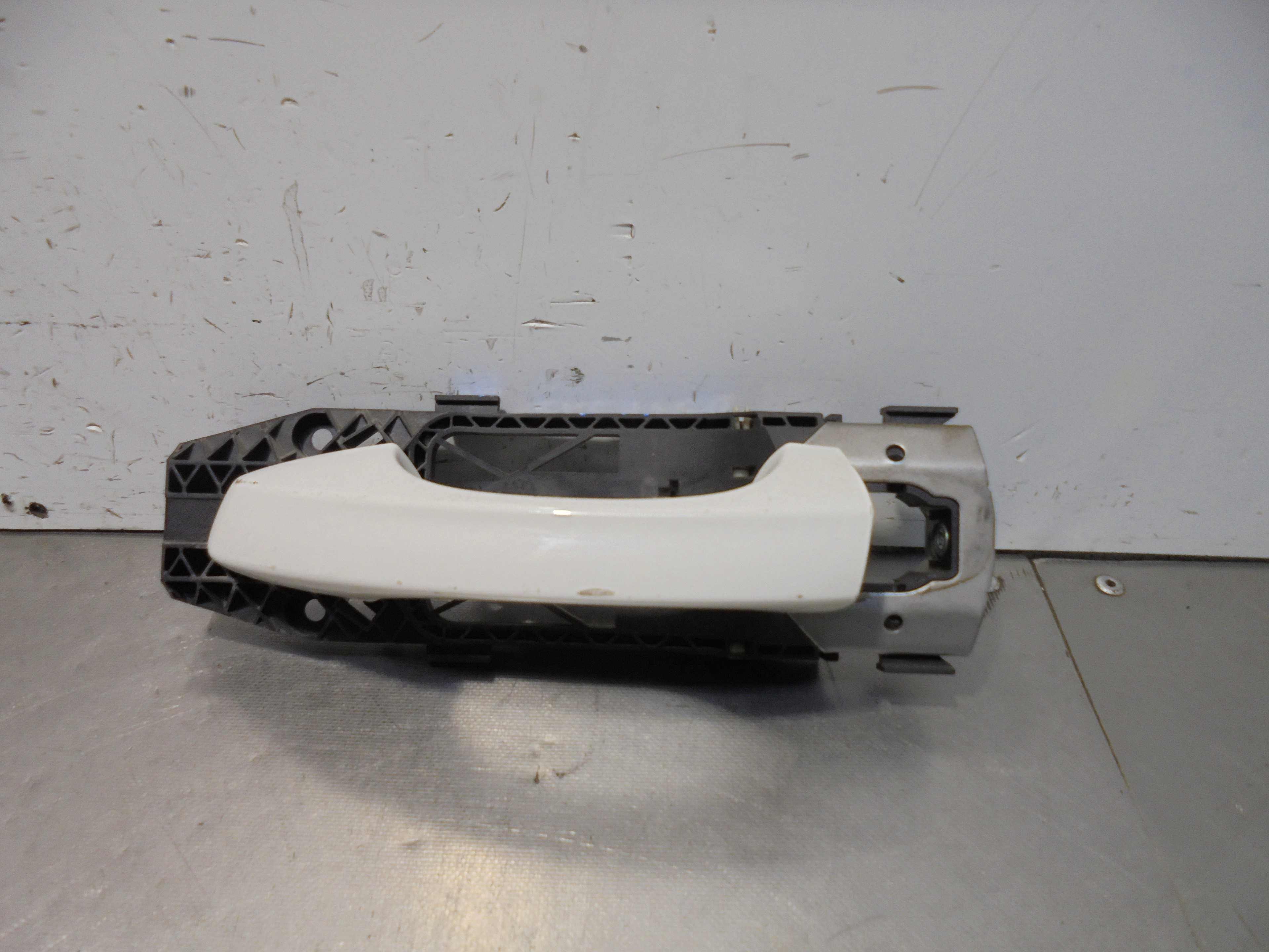 Recambio de maneta exterior delantera izquierda para seat leon (5f1) 1.6 tdi referencia OEM IAM 5N0837885H  